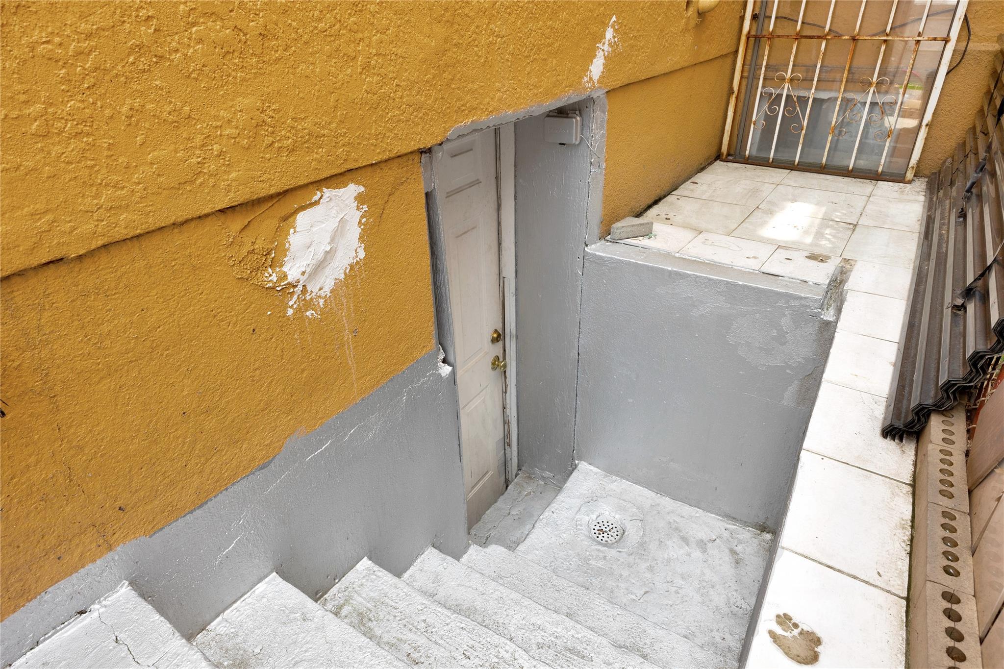 30-33 92nd Street, East Elmhurst, NY 11369