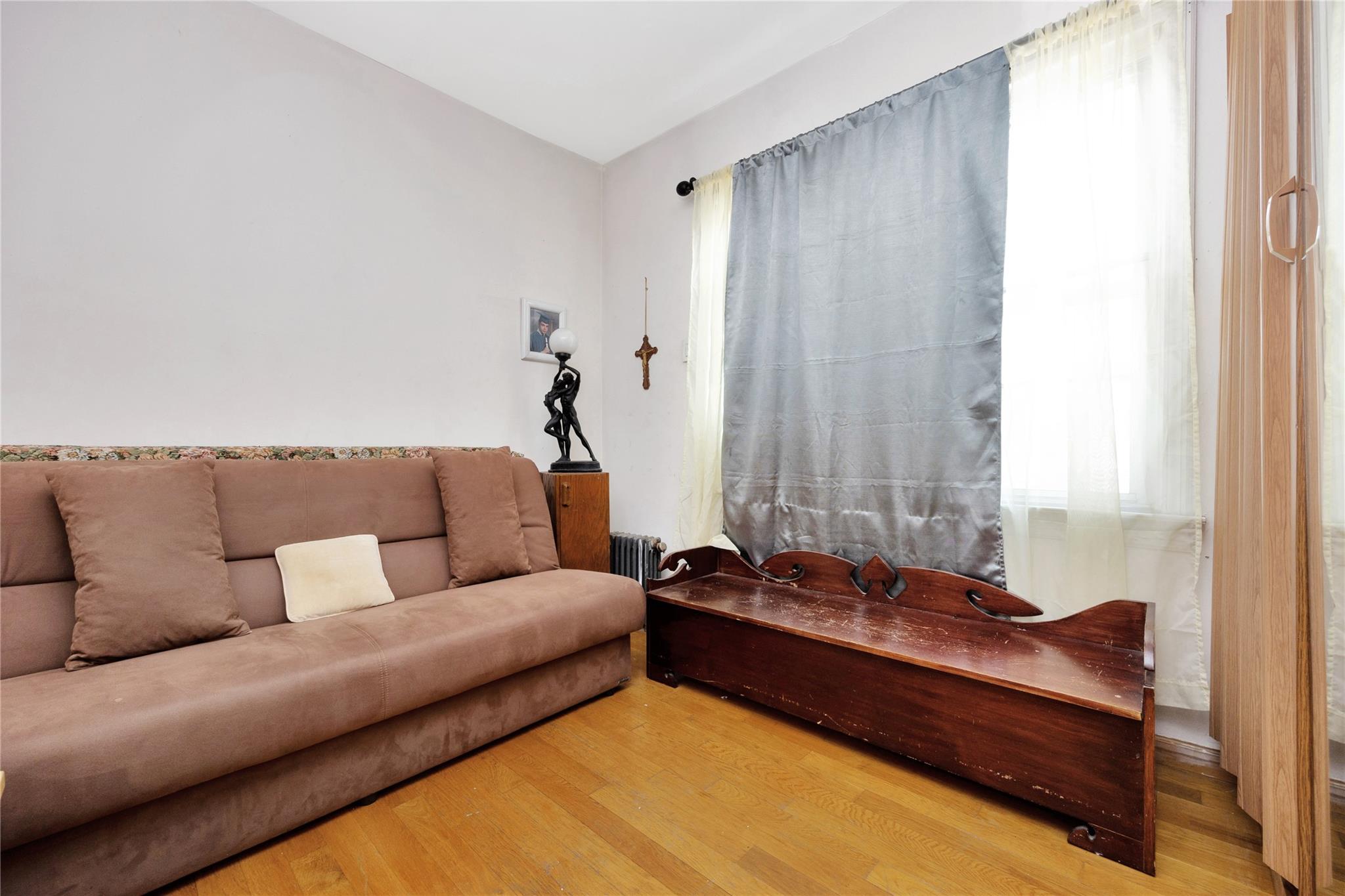 30-33 92nd Street, East Elmhurst, NY 11369