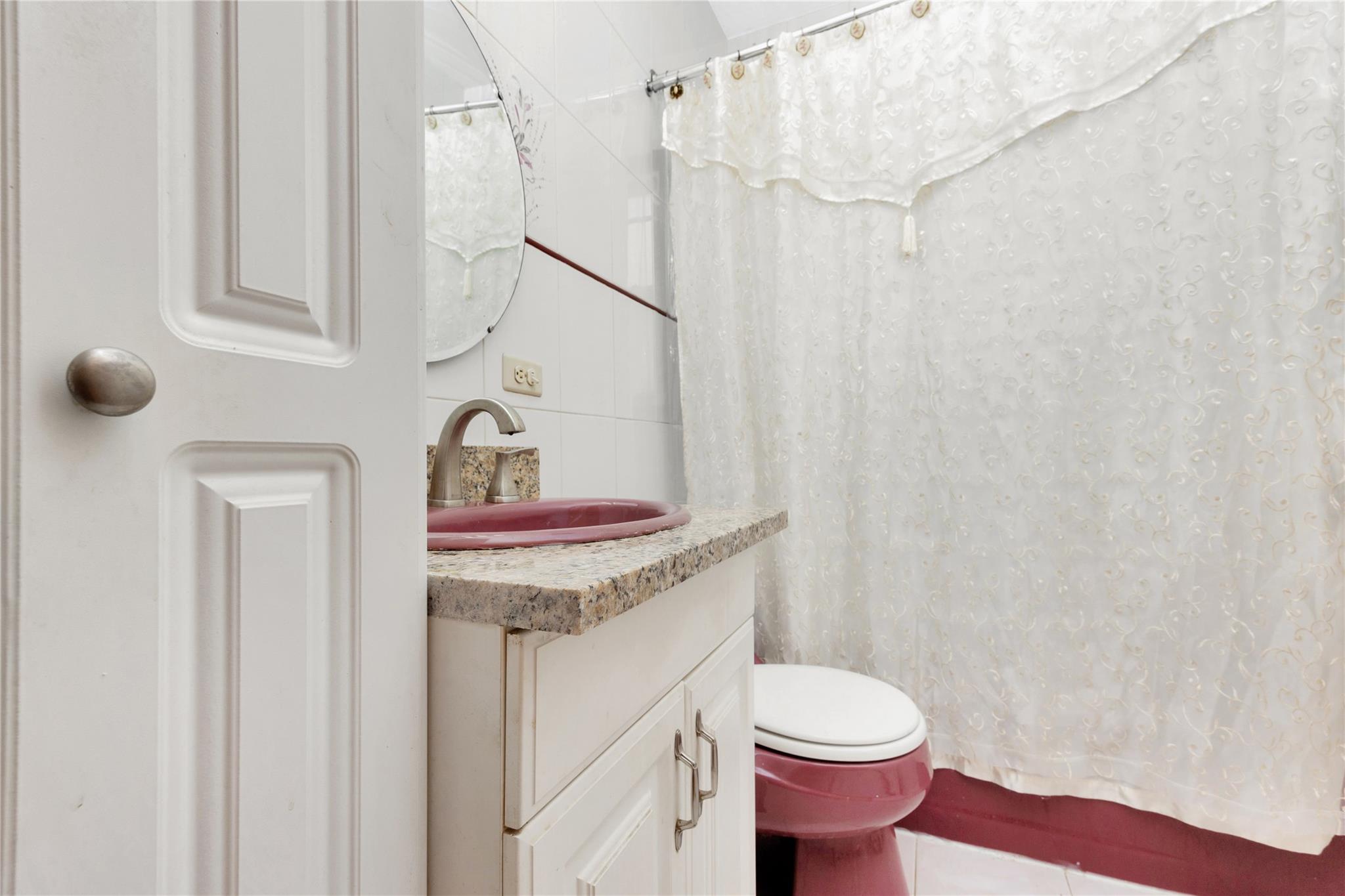 30-33 92nd Street, East Elmhurst, NY 11369