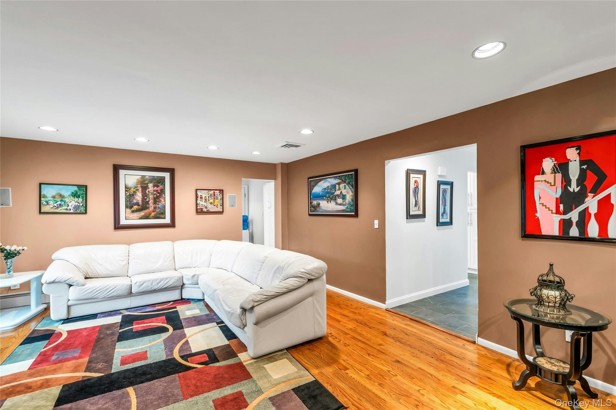 185 Harvard Drive, Plainview, NY 11803