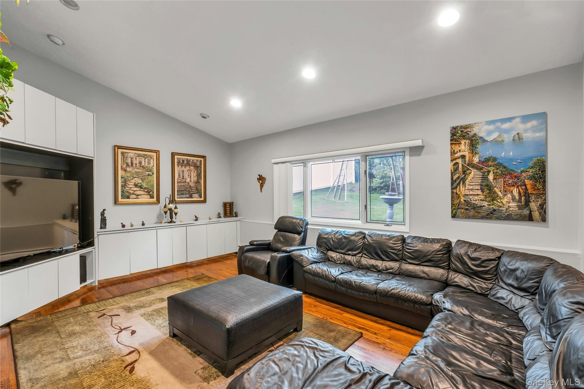 185 Harvard Drive, Plainview, NY 11803