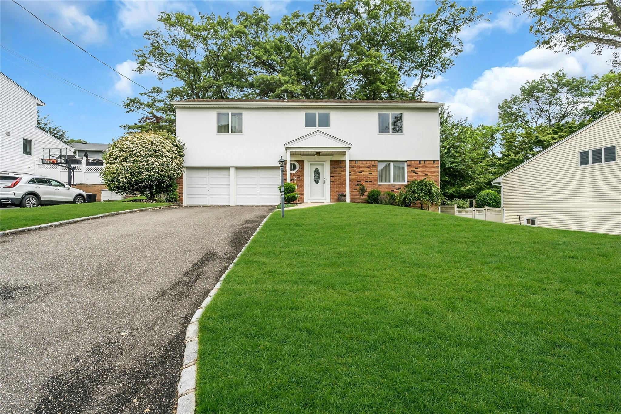 185 Harvard Drive, Plainview, NY 11803