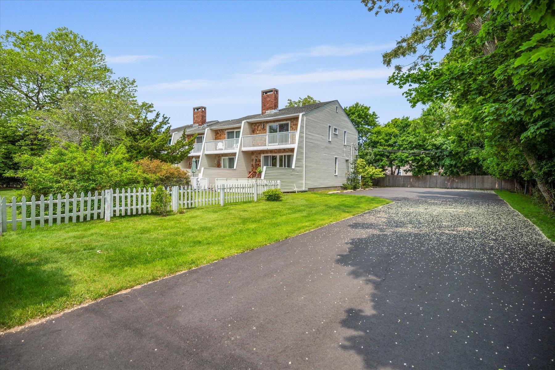 188 Main Street, Westhampton Beach, NY 11978