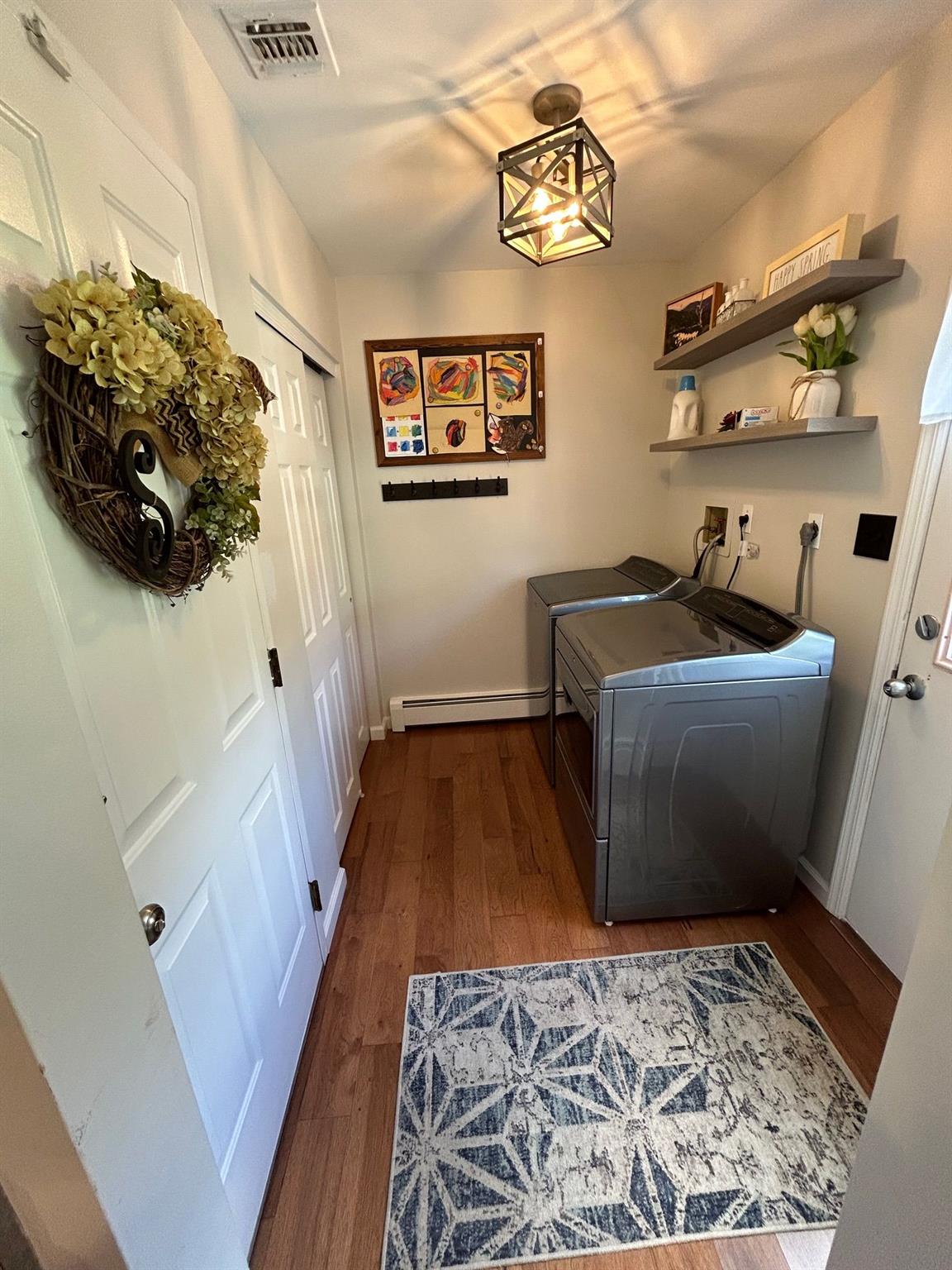 43 Southfield Road, Baiting Hollow, NY 11933