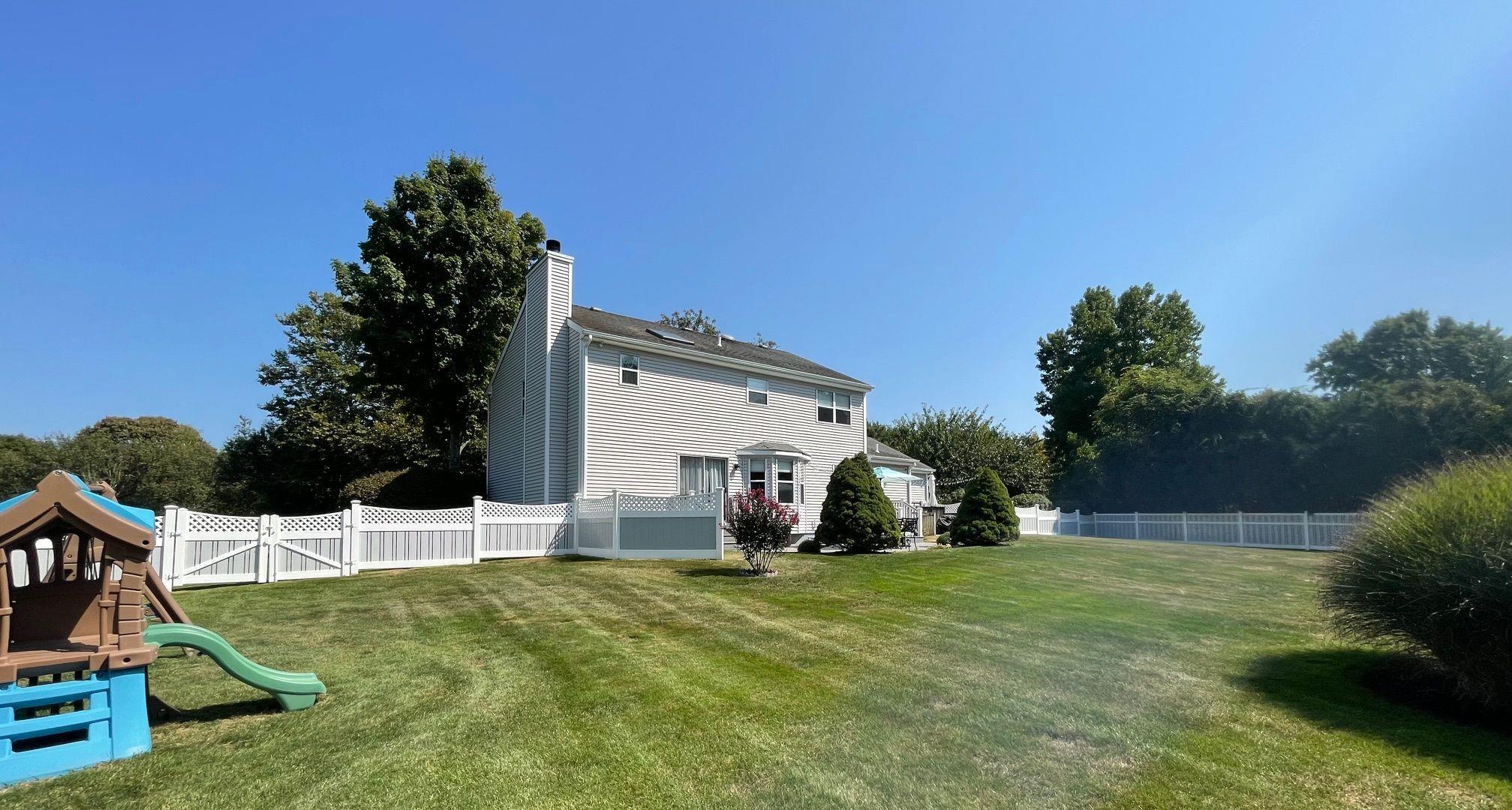 43 Southfield Road, Baiting Hollow, NY 11933