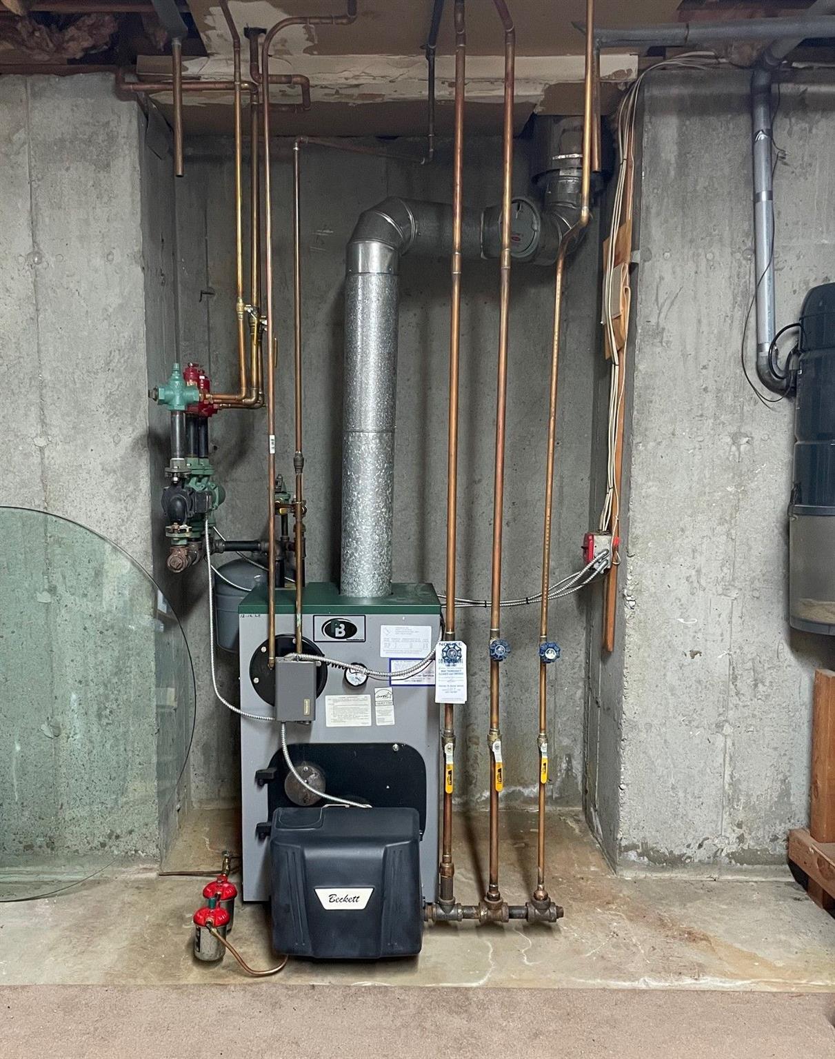 43 Southfield Road, Baiting Hollow, NY 11933