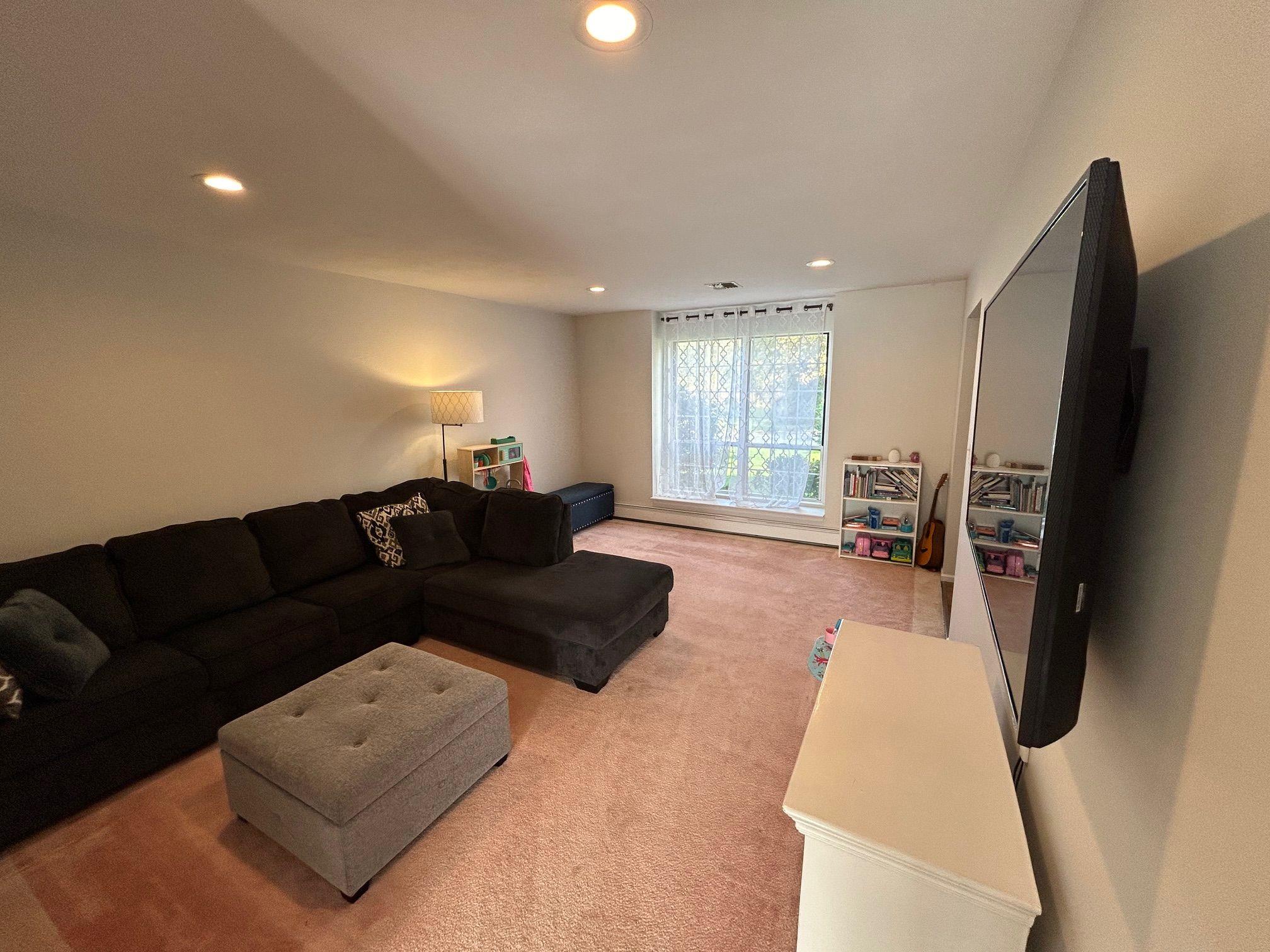 43 Southfield Road, Baiting Hollow, NY 11933