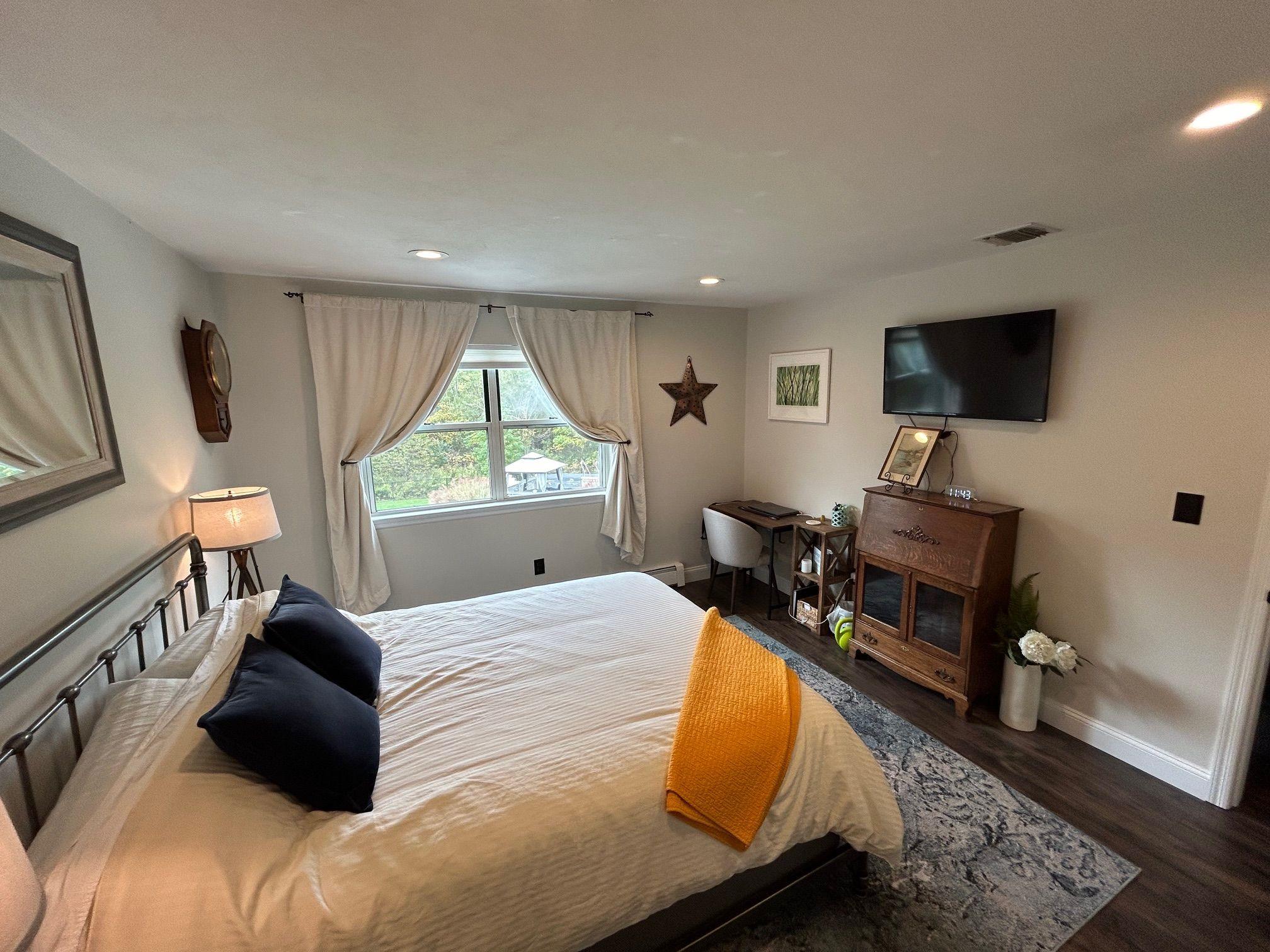 43 Southfield Road, Baiting Hollow, NY 11933