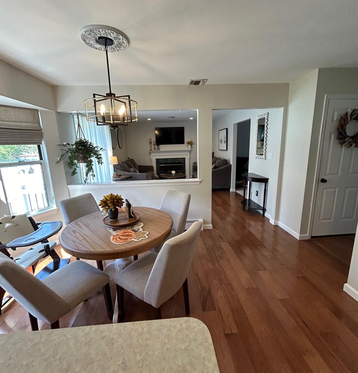 43 Southfield Road, Baiting Hollow, NY 11933