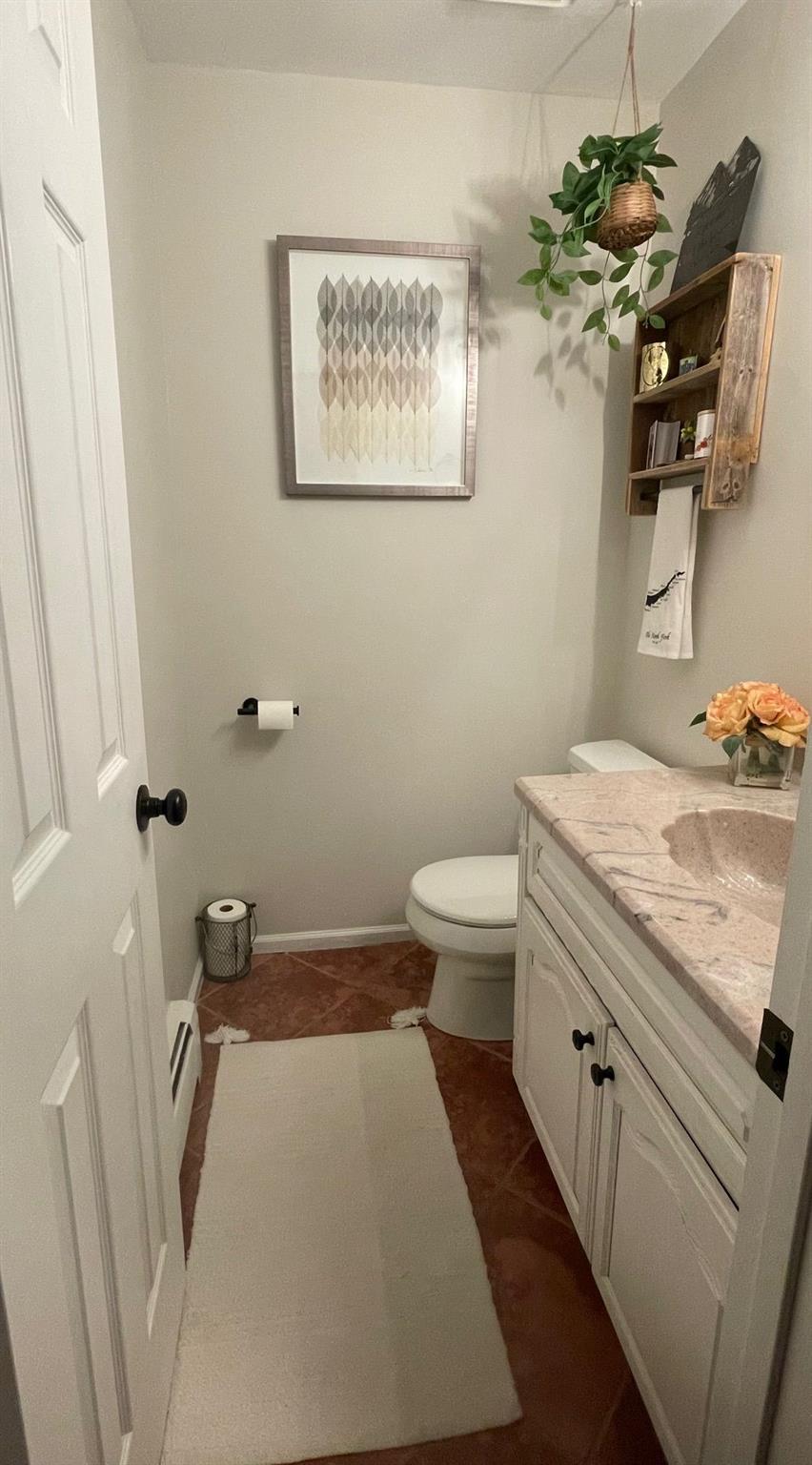 43 Southfield Road, Baiting Hollow, NY 11933