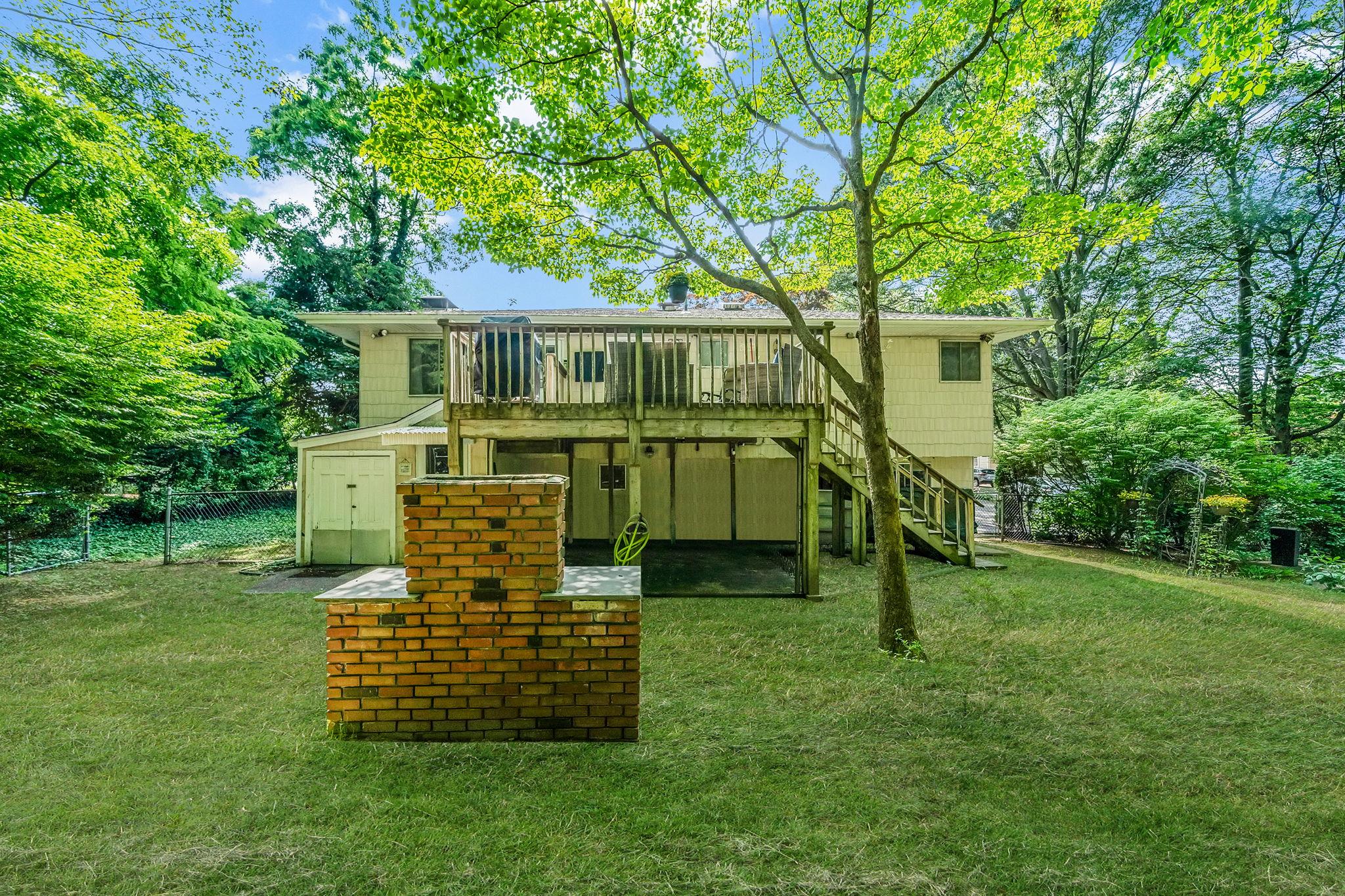 41 Great River Drive, Sound Beach, NY 11789