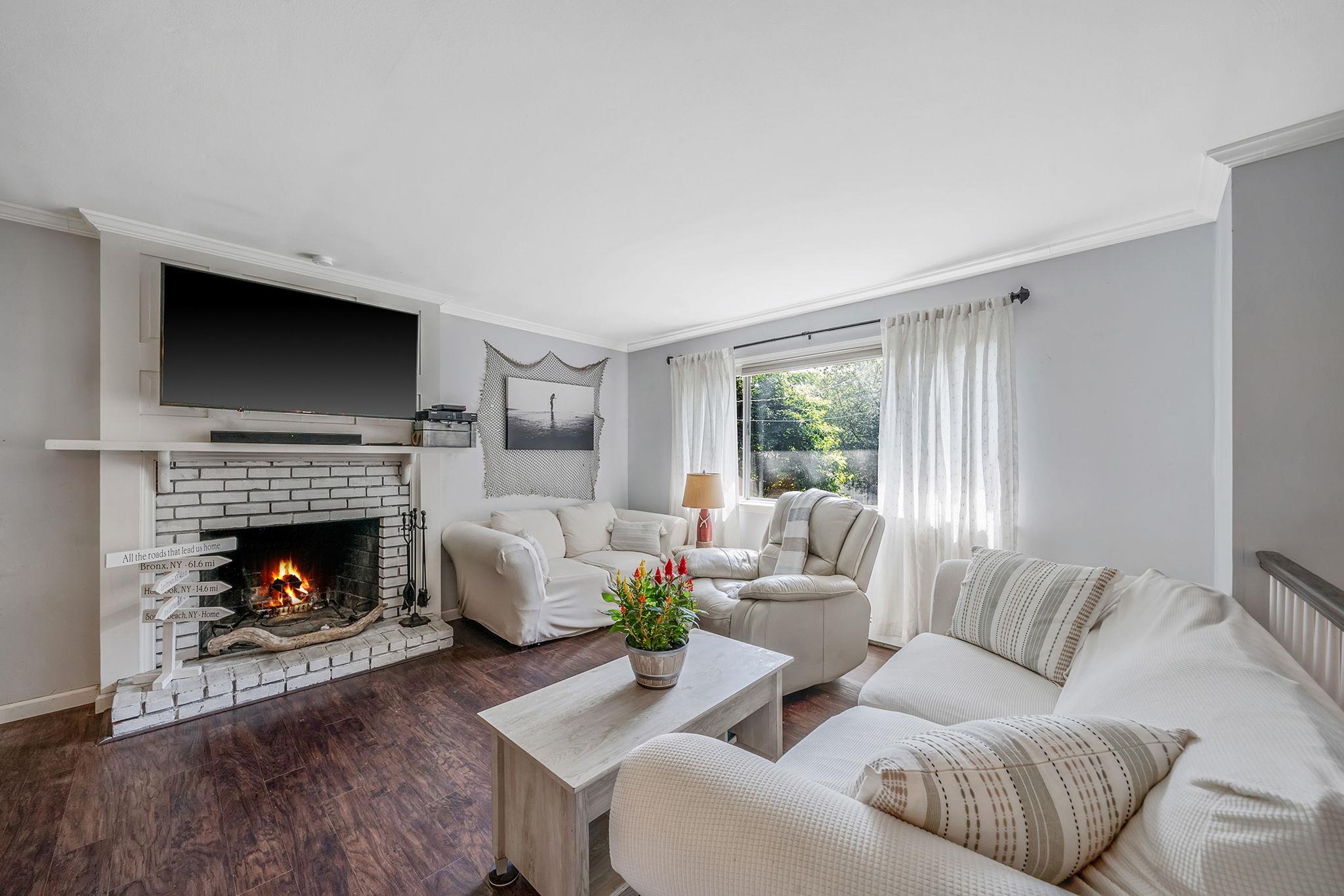 41 Great River Drive, Sound Beach, NY 11789