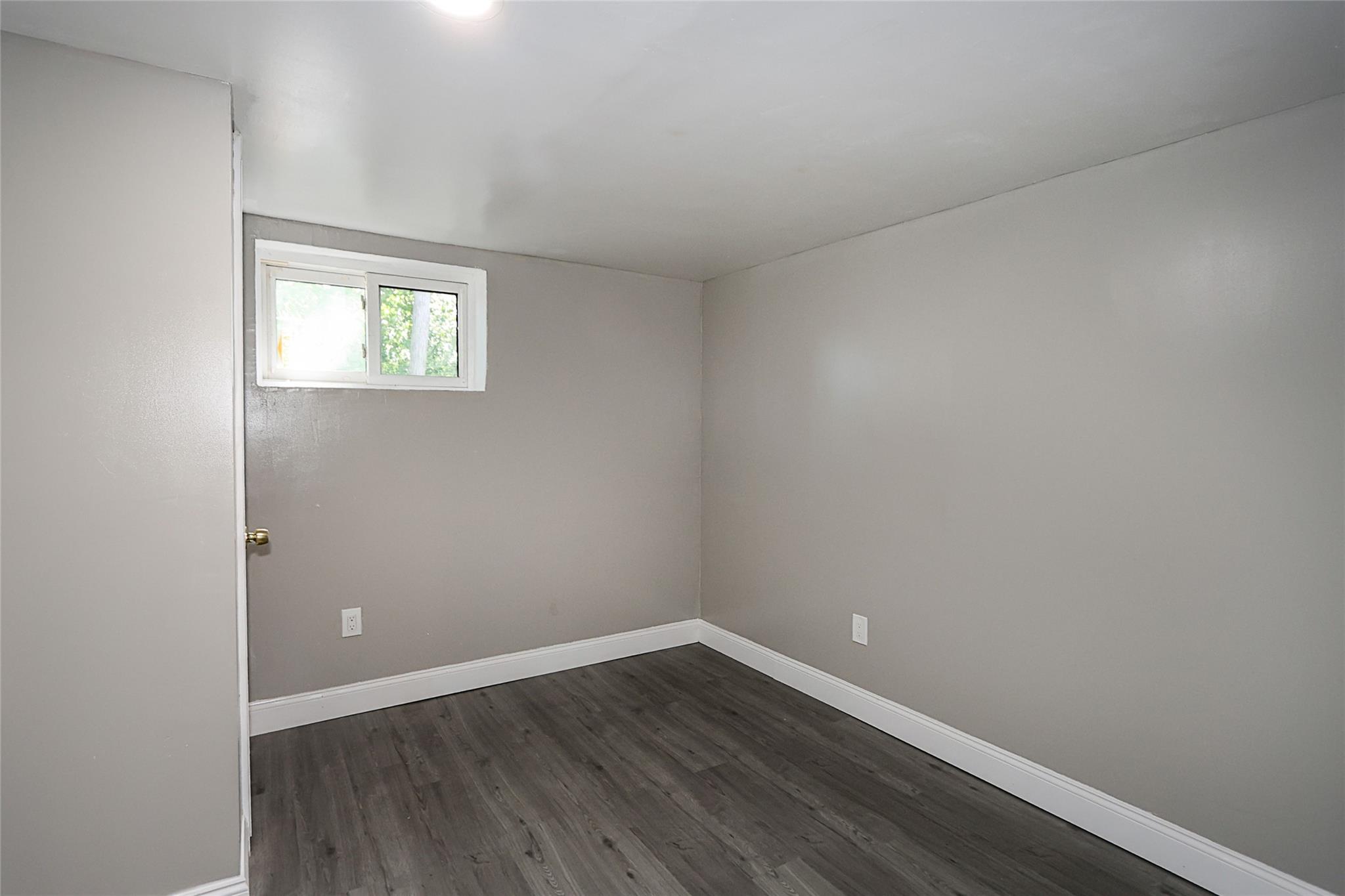 28 Brookdale Road, Glen Cove, NY 11542