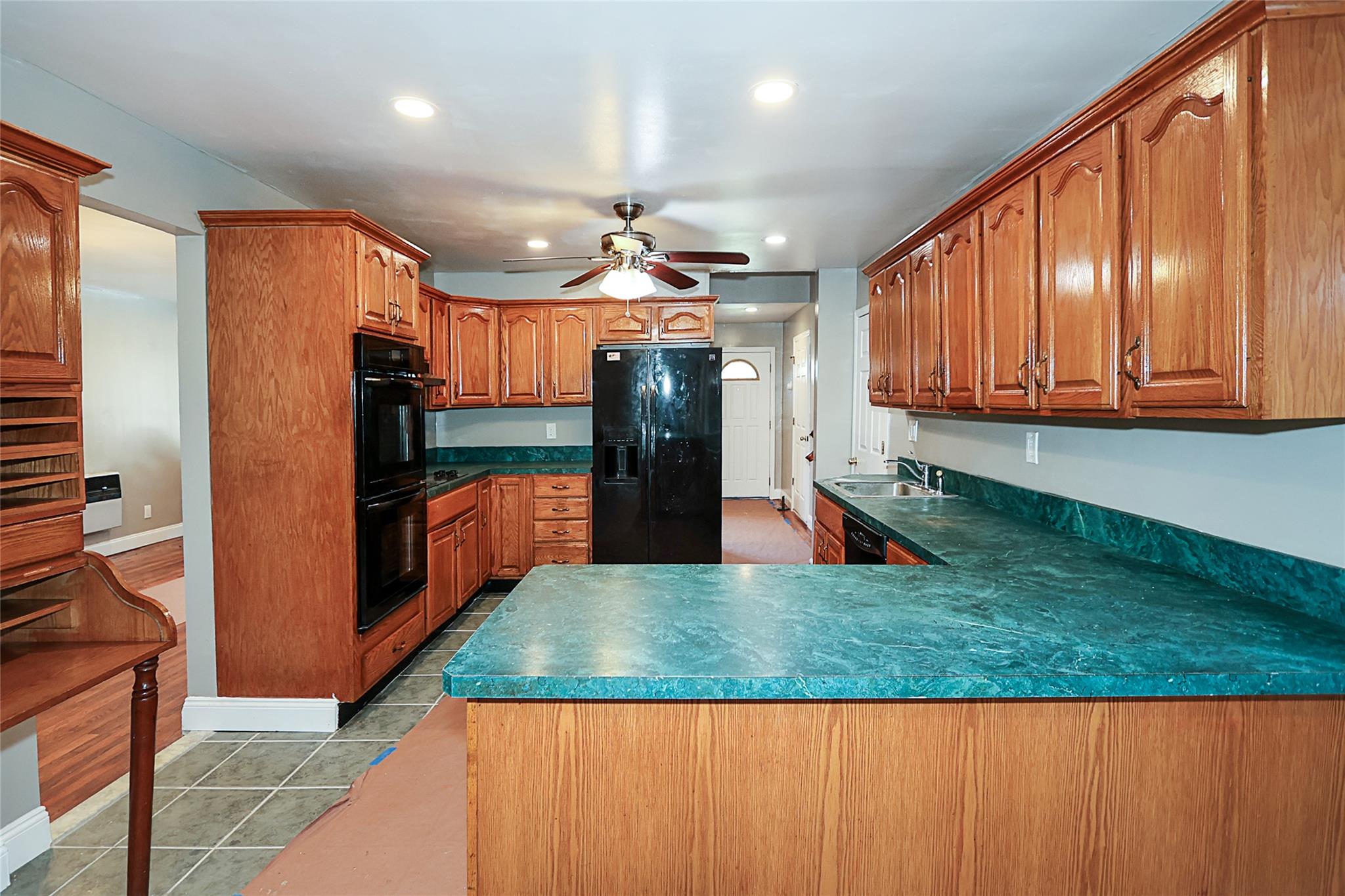 28 Brookdale Road, Glen Cove, NY 11542