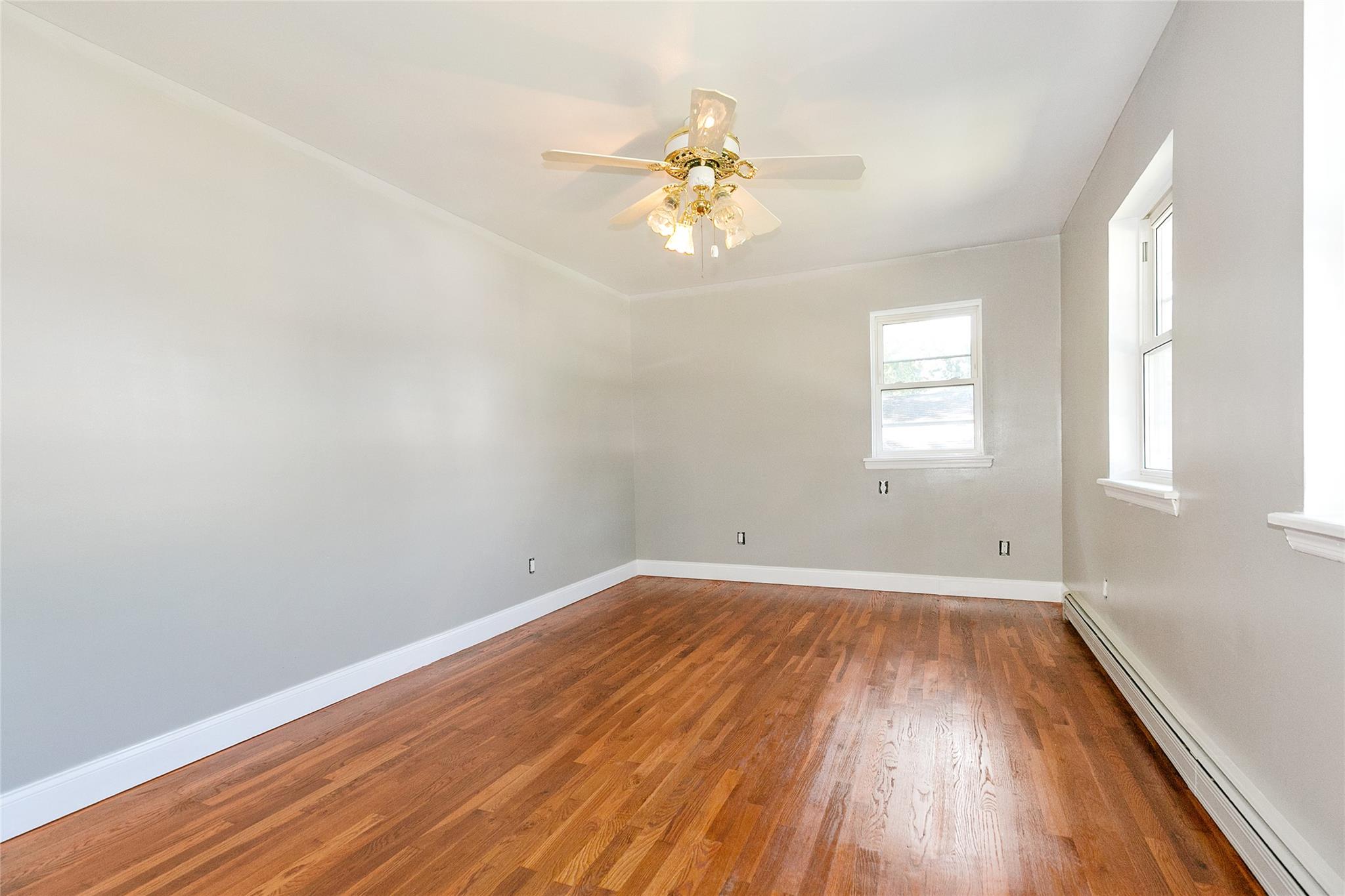 28 Brookdale Road, Glen Cove, NY 11542