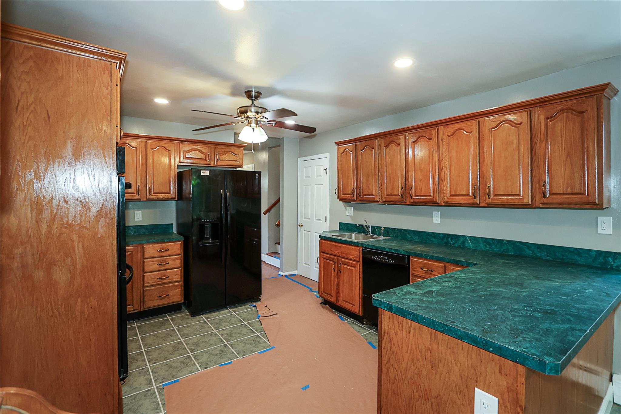 28 Brookdale Road, Glen Cove, NY 11542