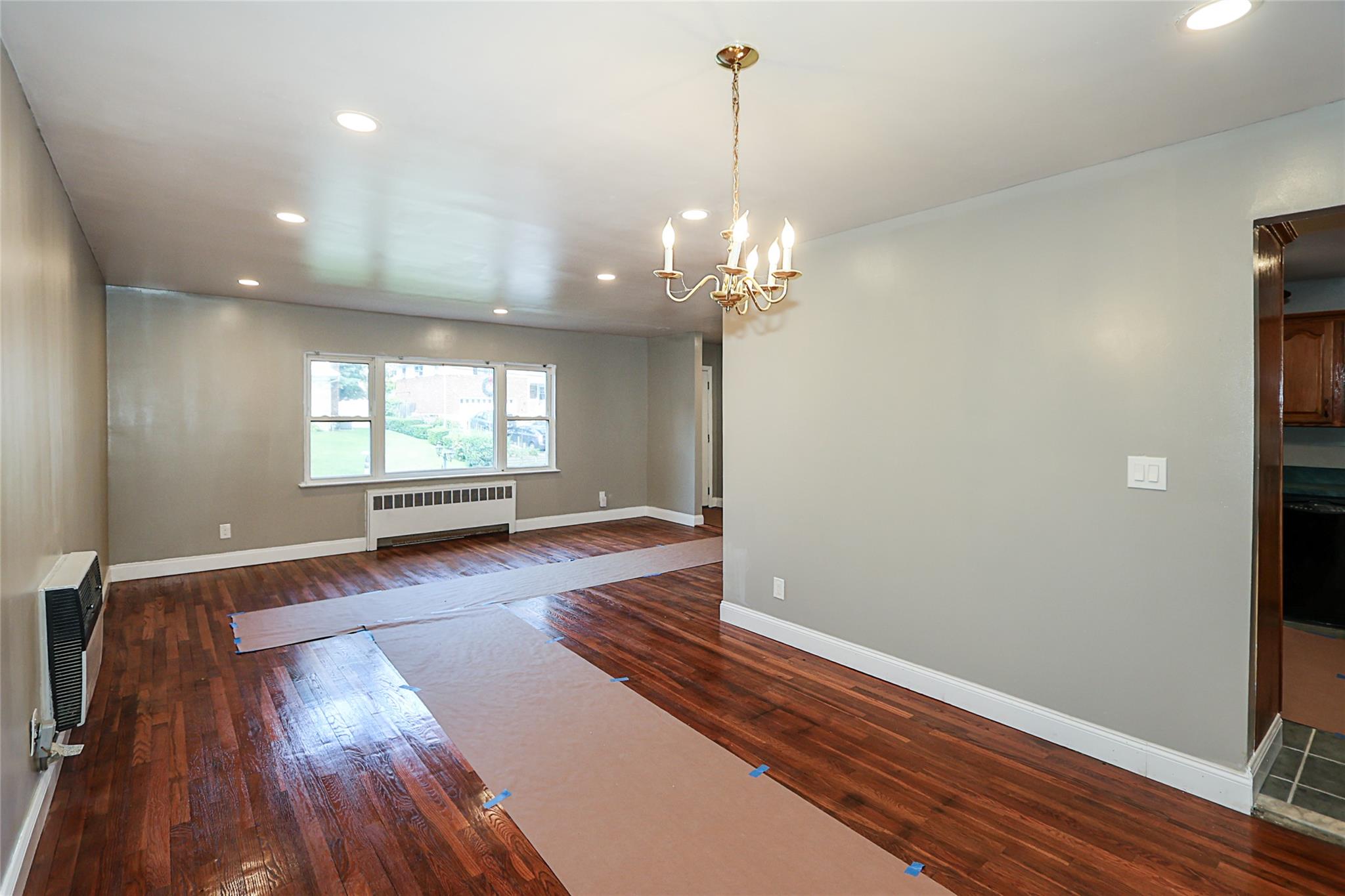 28 Brookdale Road, Glen Cove, NY 11542