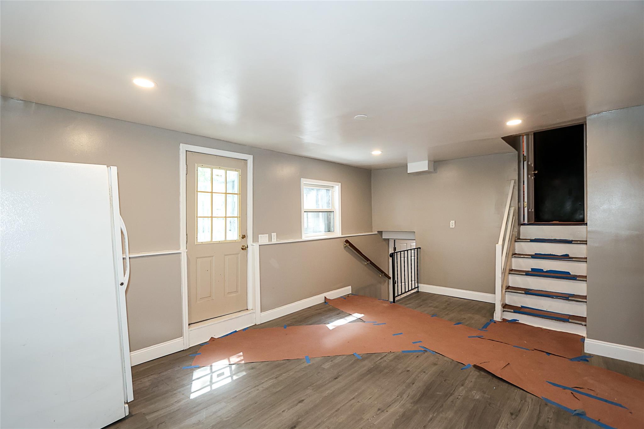 28 Brookdale Road, Glen Cove, NY 11542