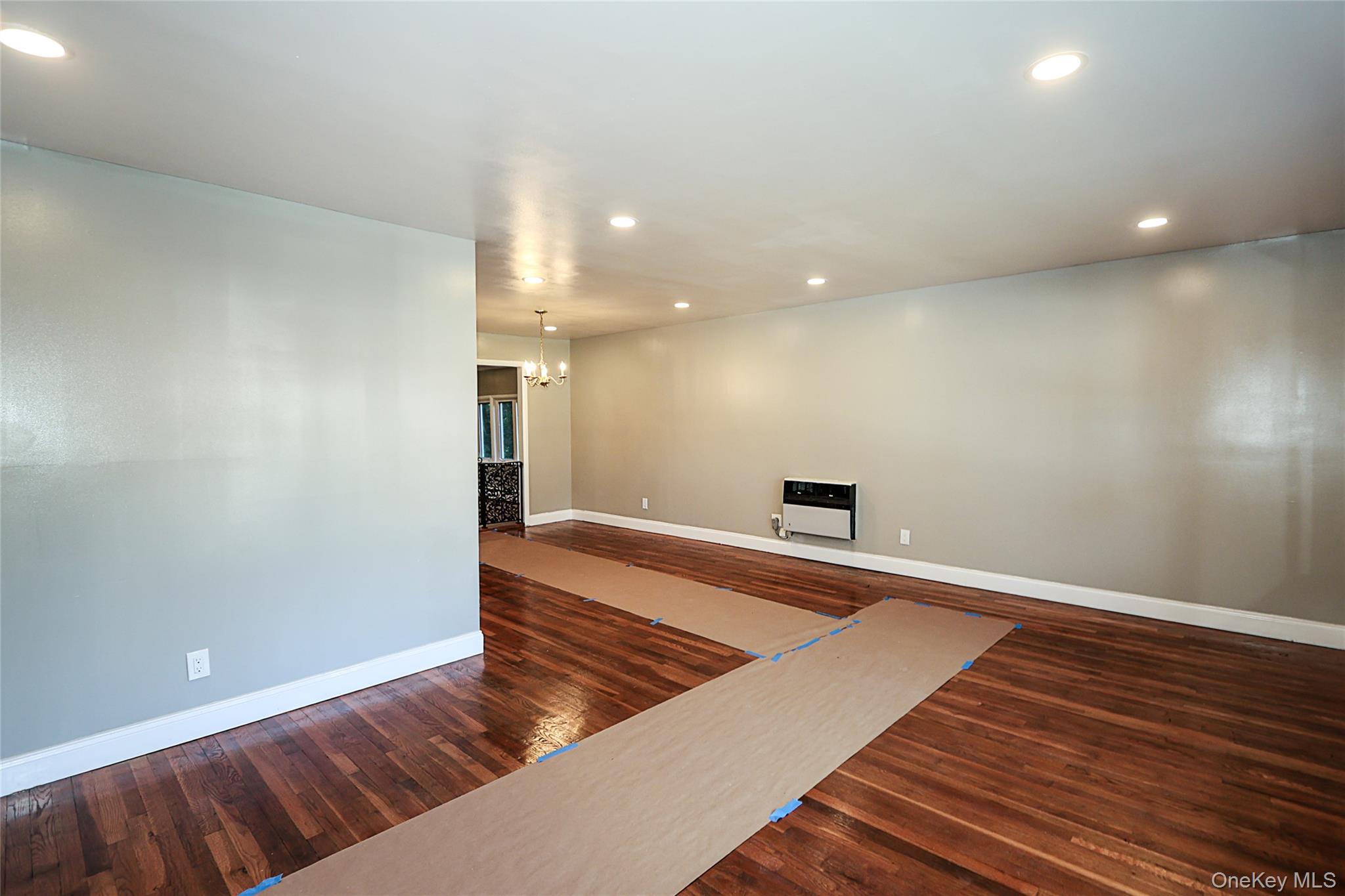 28 Brookdale Road, Glen Cove, NY 11542