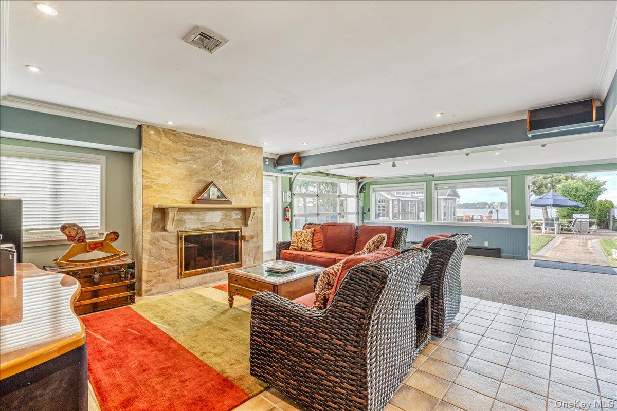 15445 Riverside Drive, Whitestone, NY 11357