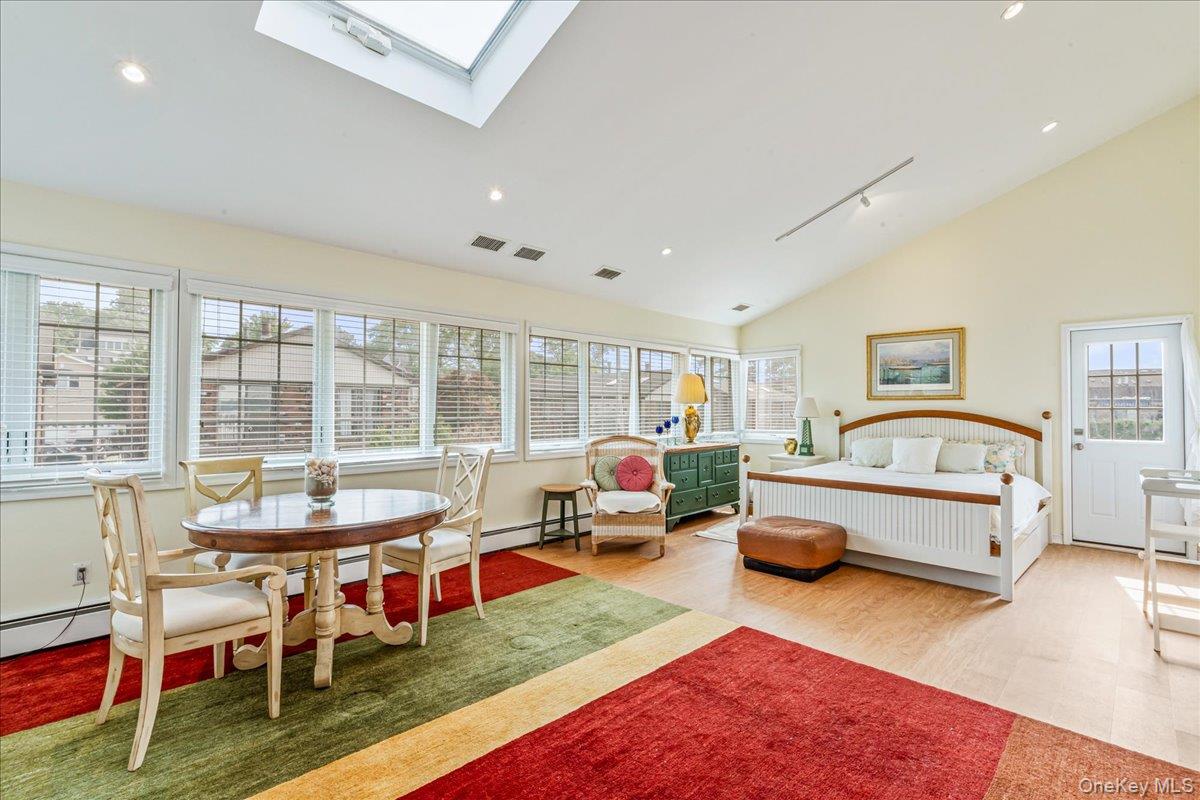 15445 Riverside Drive, Whitestone, NY 11357