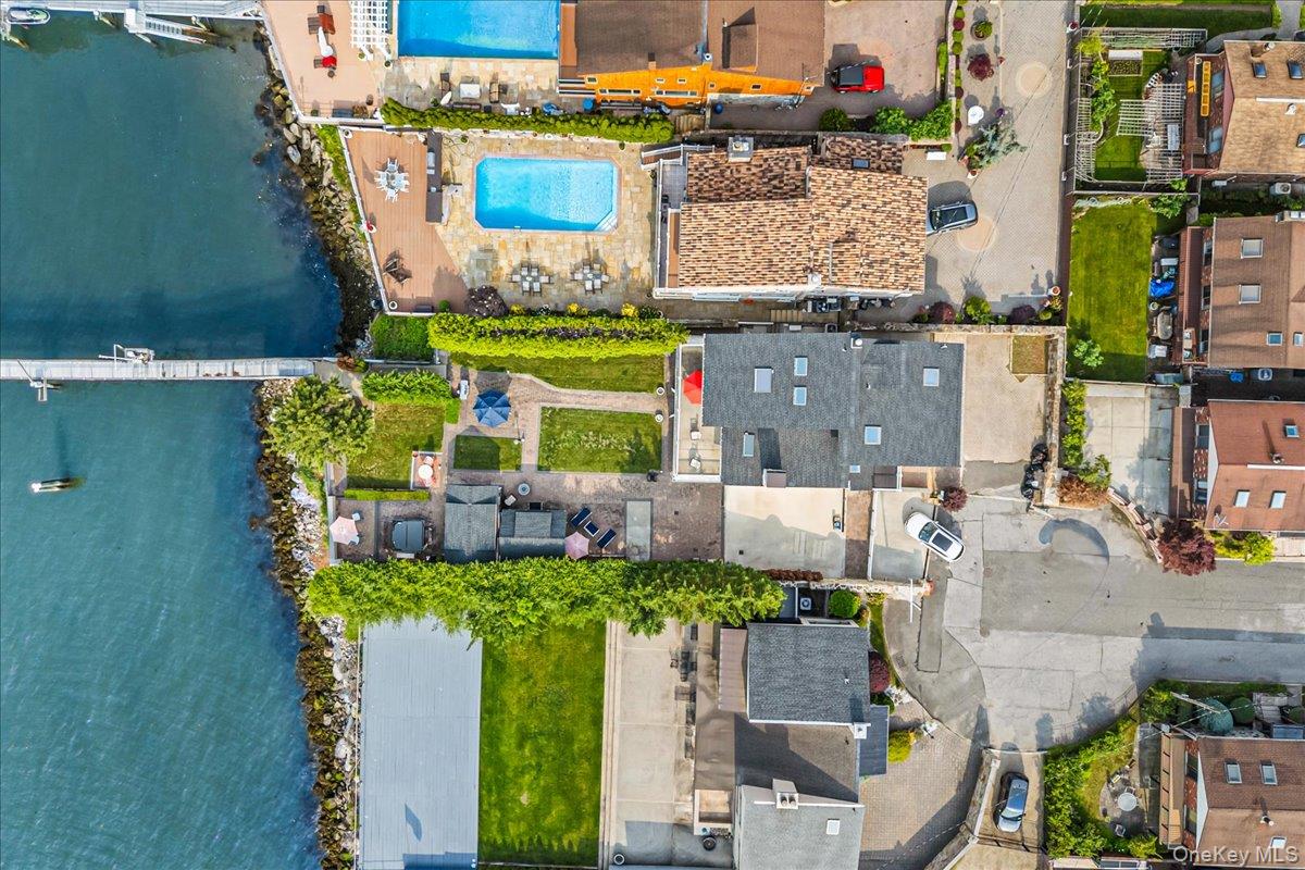 15445 Riverside Drive, Whitestone, NY 11357