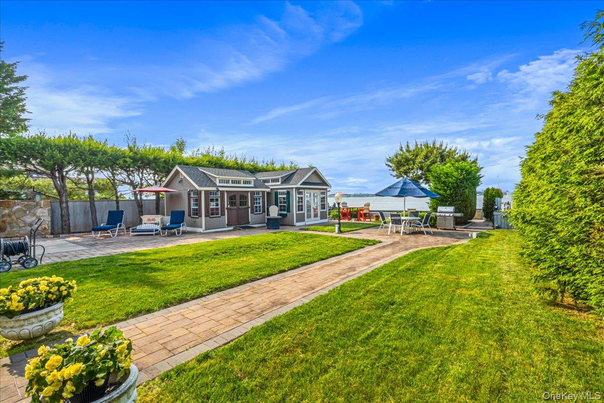 15445 Riverside Drive, Whitestone, NY 11357