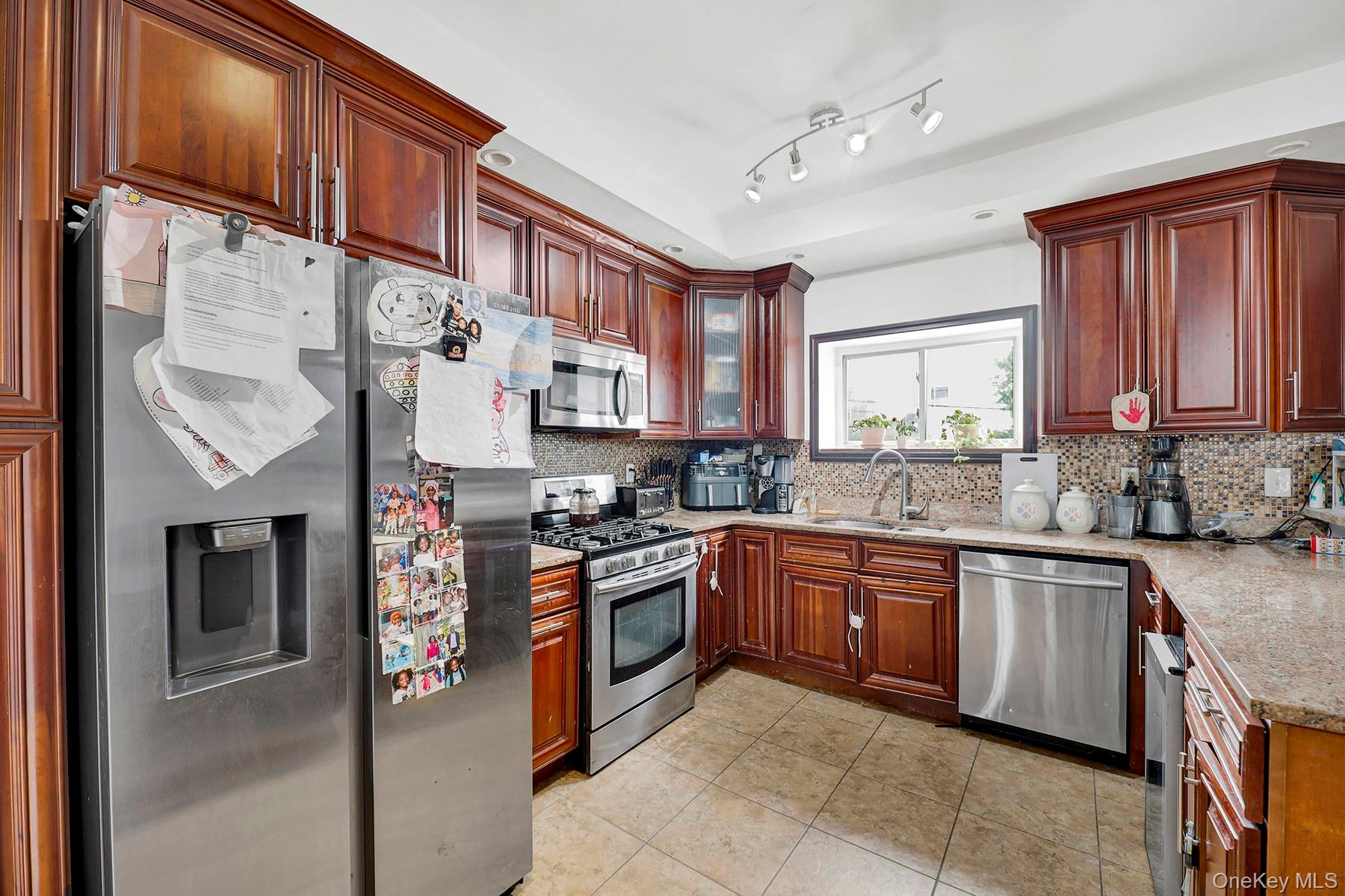 179-50 Anderson Rd, Jamaica, NY 11434