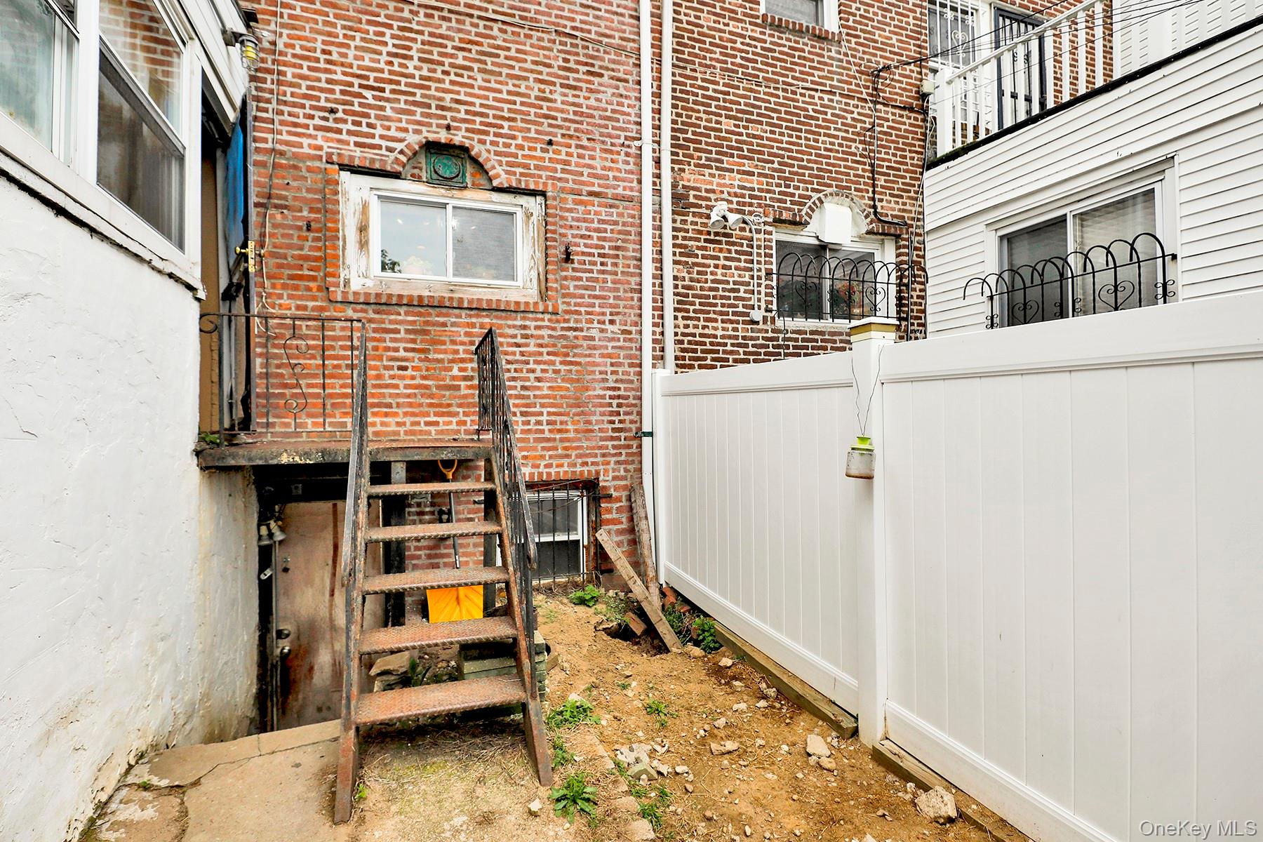 179-50 Anderson Rd, Jamaica, NY 11434