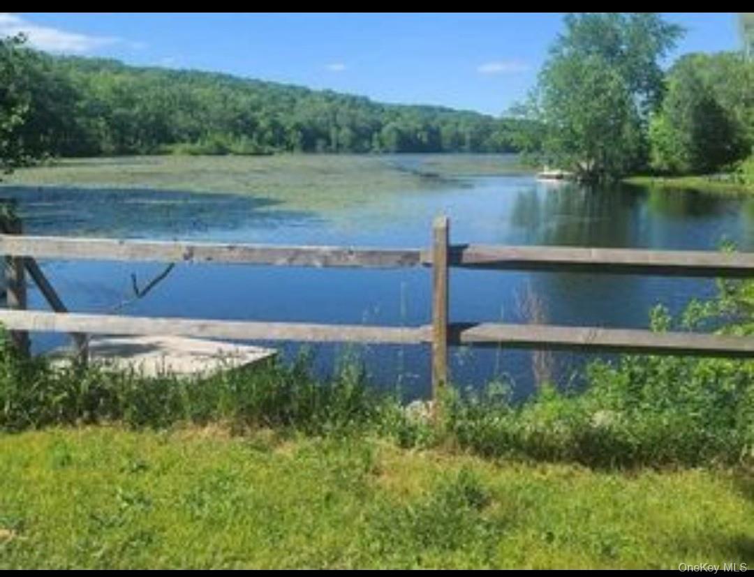 34 Bartles Landing Road, Rhinebeck, NY 12572