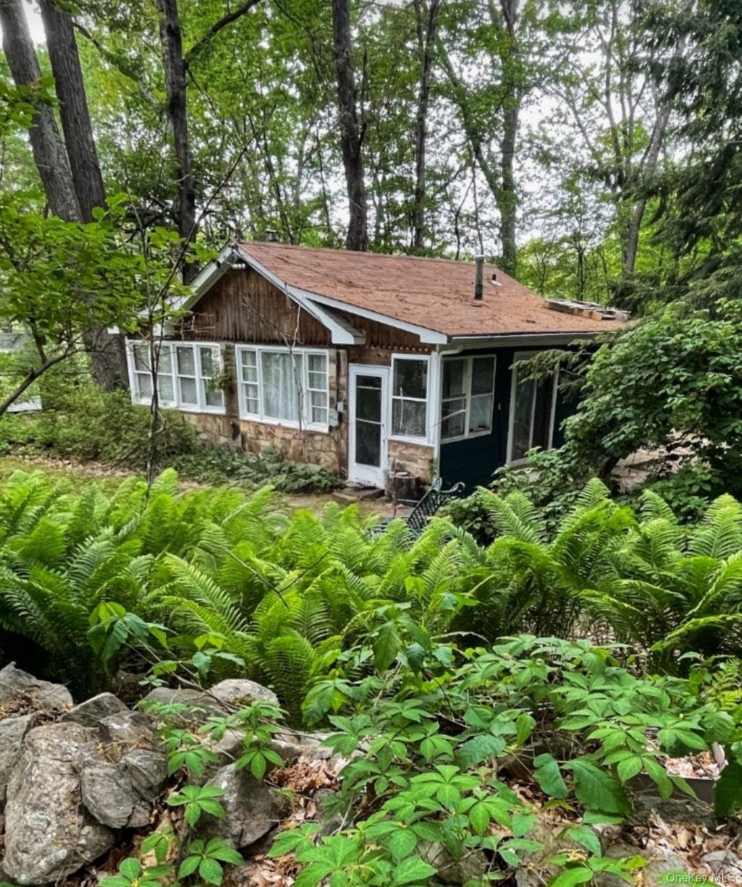 34 Bartles Landing Road, Rhinebeck, NY 12572