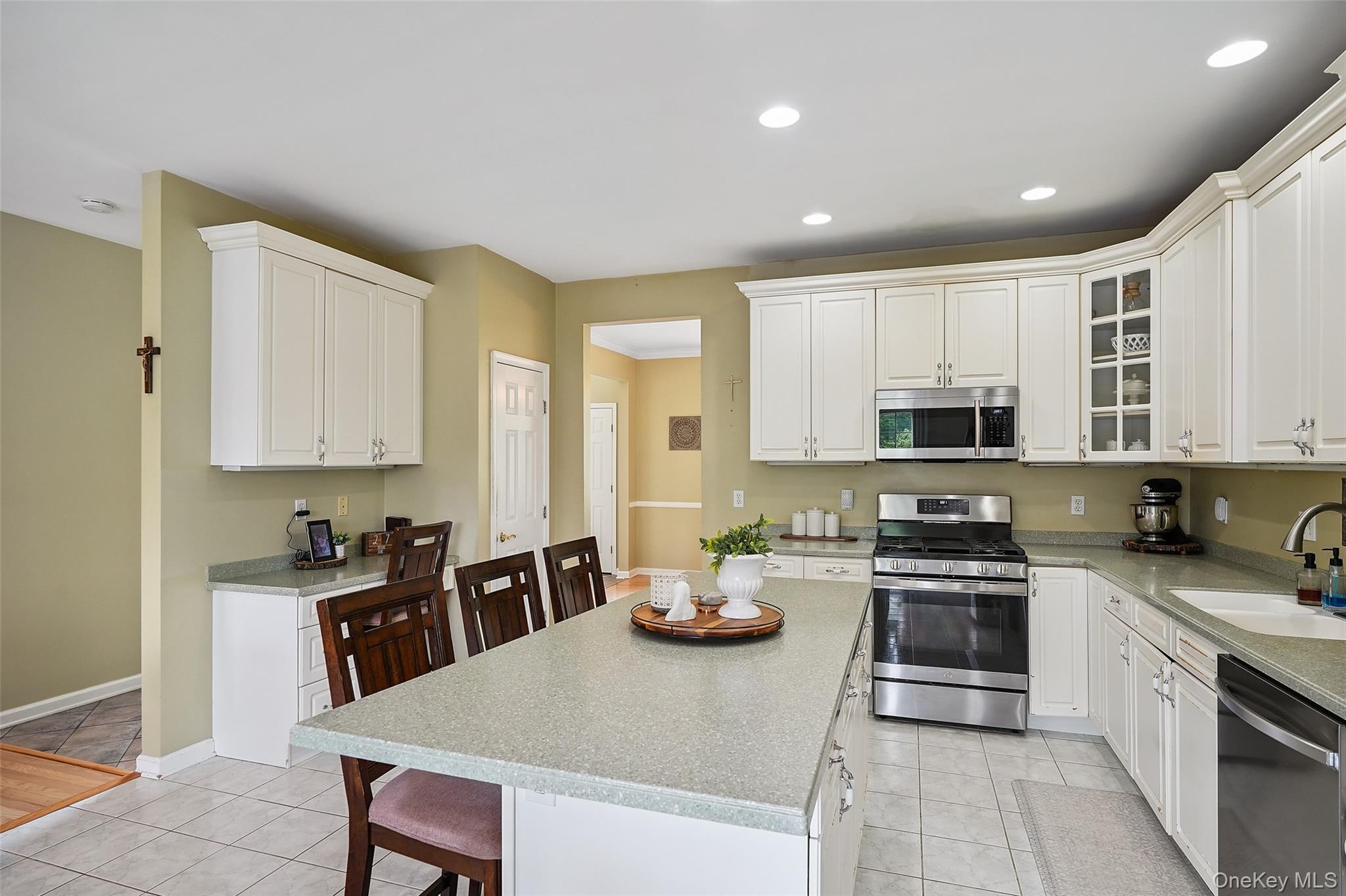 125 Duke Drive, Carmel, NY 10512