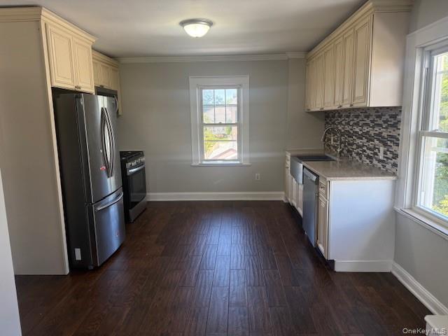 523 Bayview Avenue, Cedarhurst, NY 11516