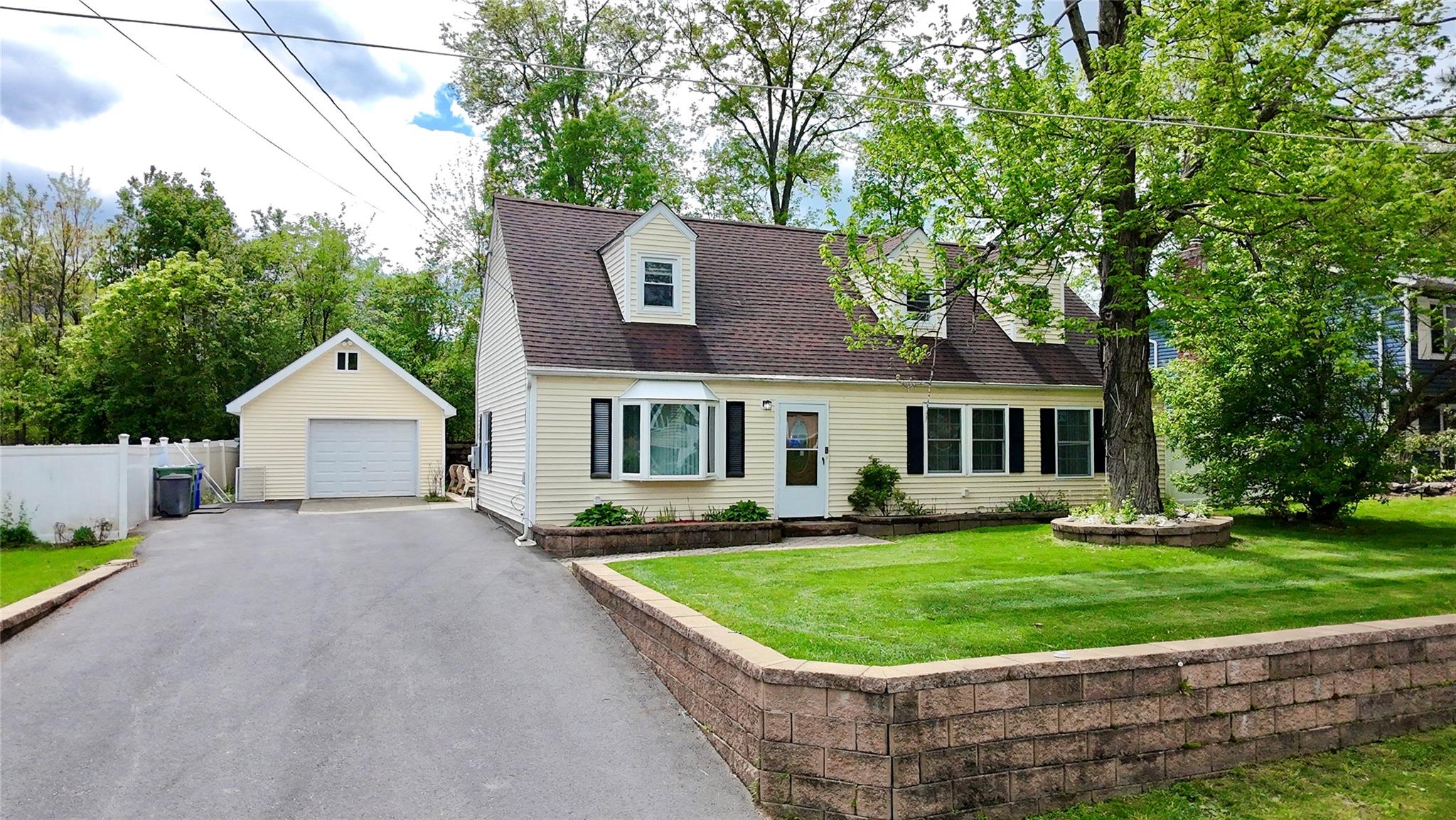 21 Maple Drive, Middletown, NY 10940