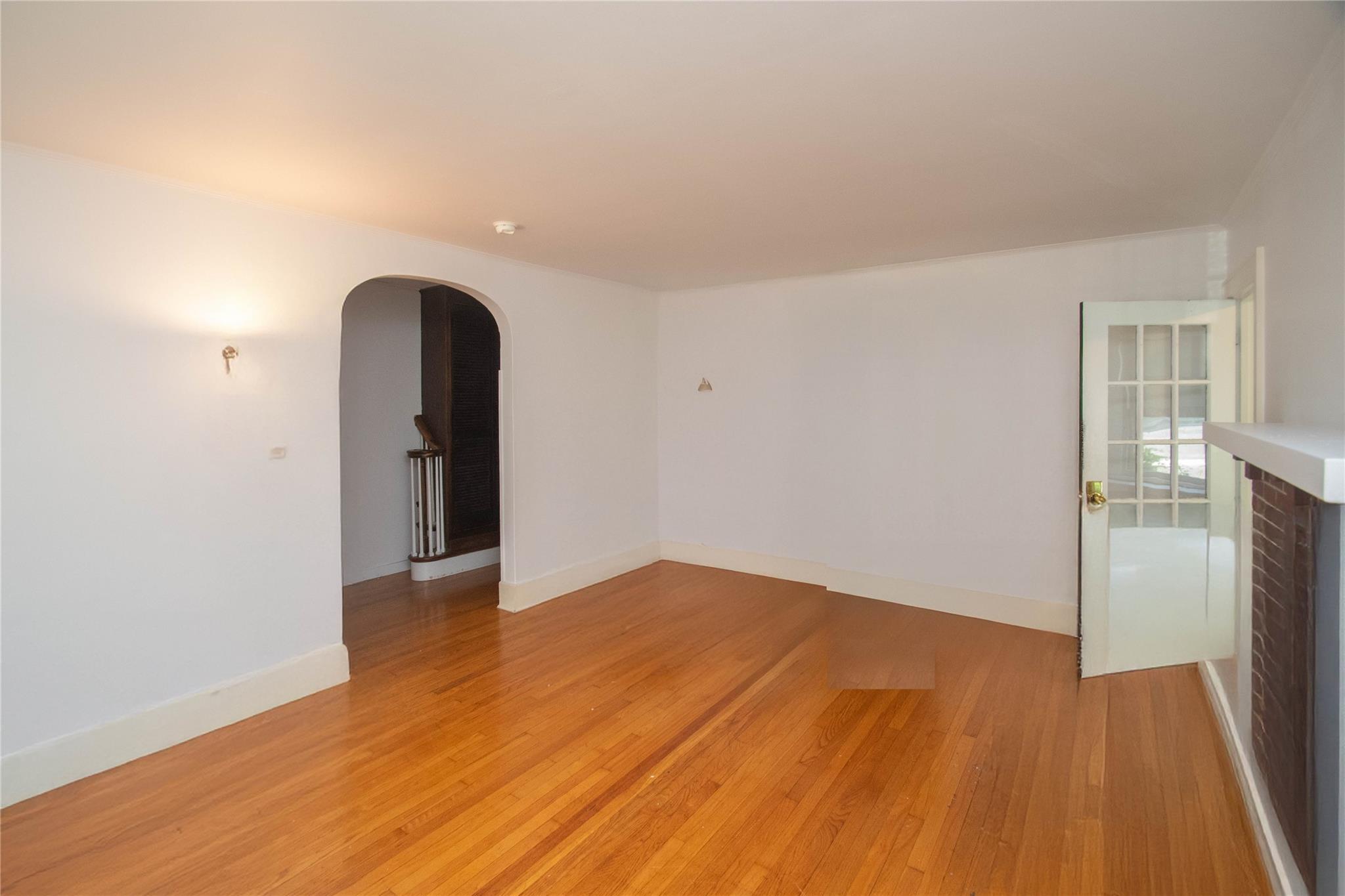 38 Plattekill Avenue, New Paltz, NY 12561