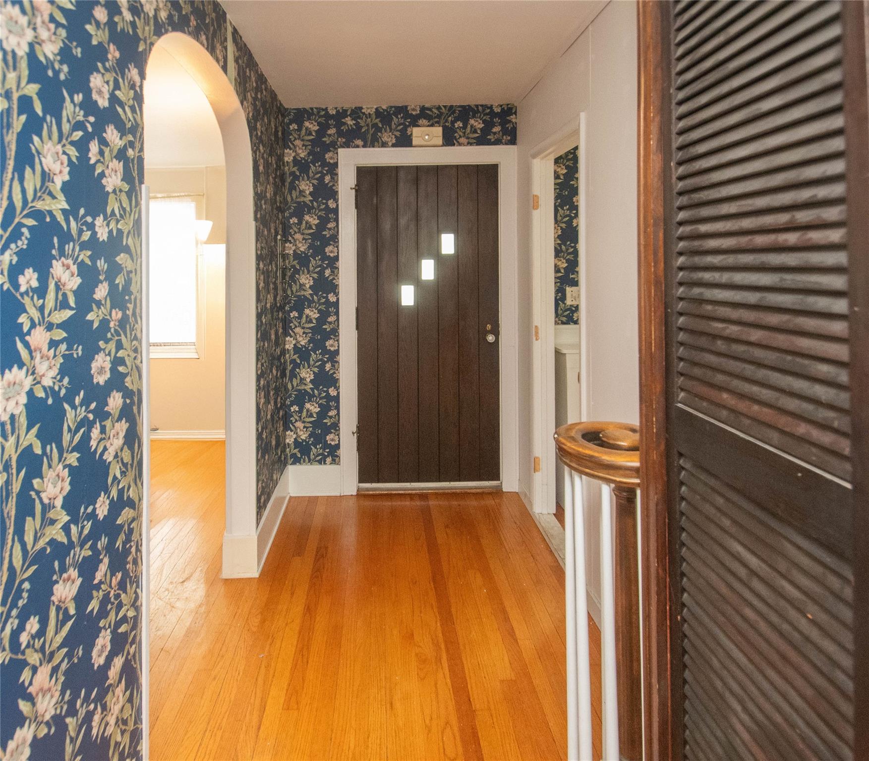 38 Plattekill Avenue, New Paltz, NY 12561