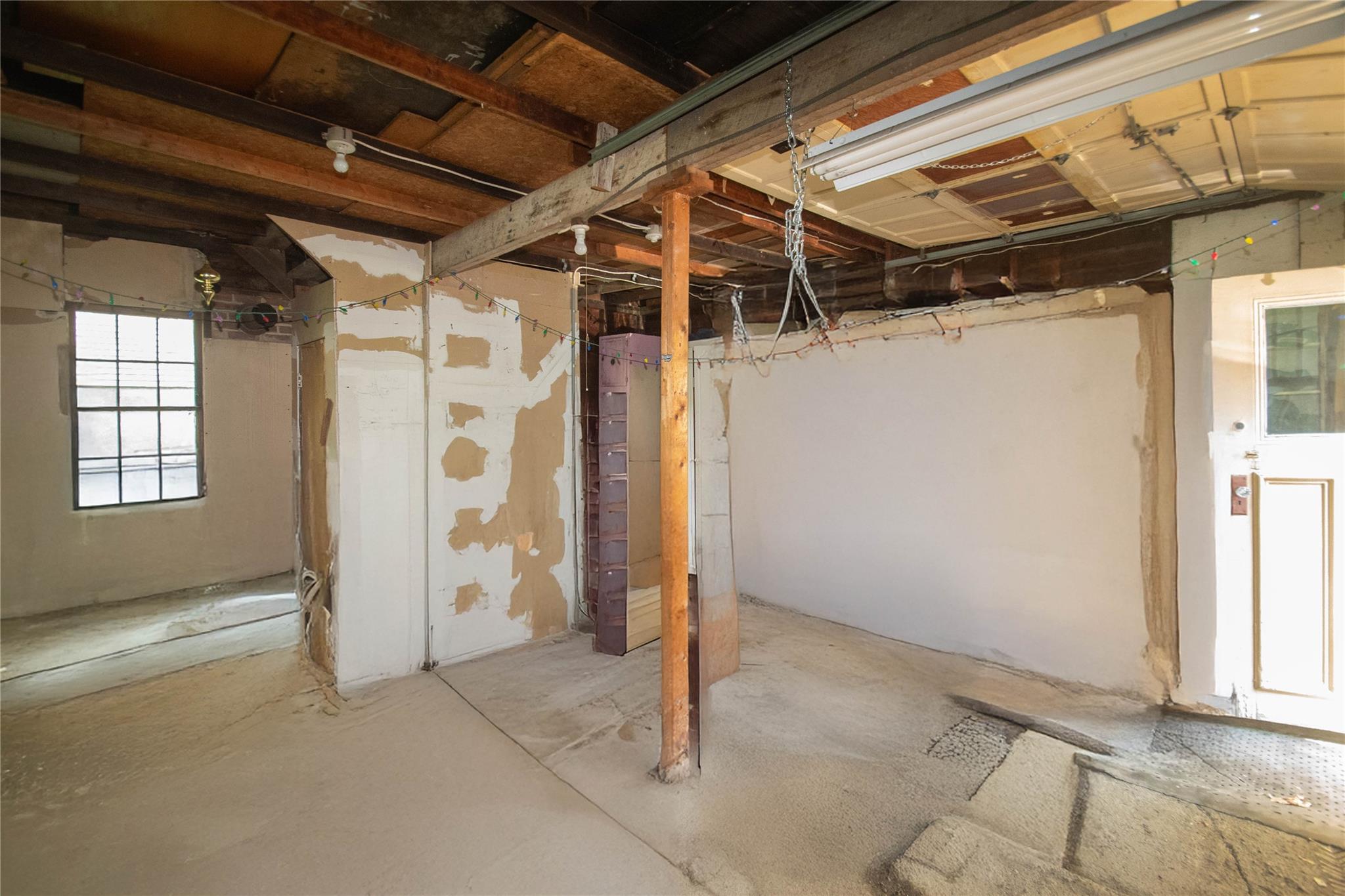 38 Plattekill Avenue, New Paltz, NY 12561