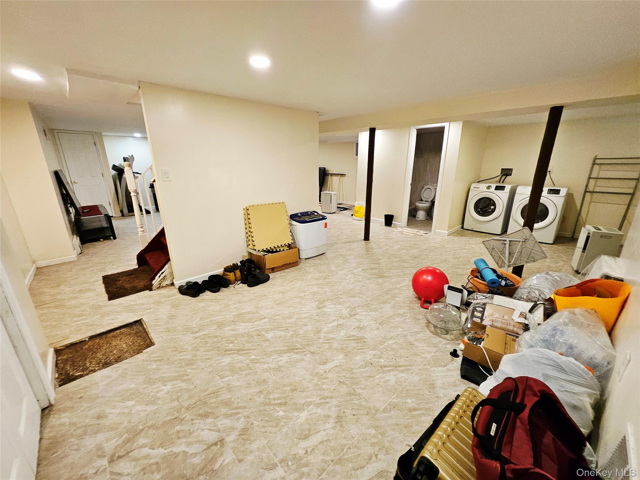 100 Glenmore Avenue, Hempstead, NY 11550