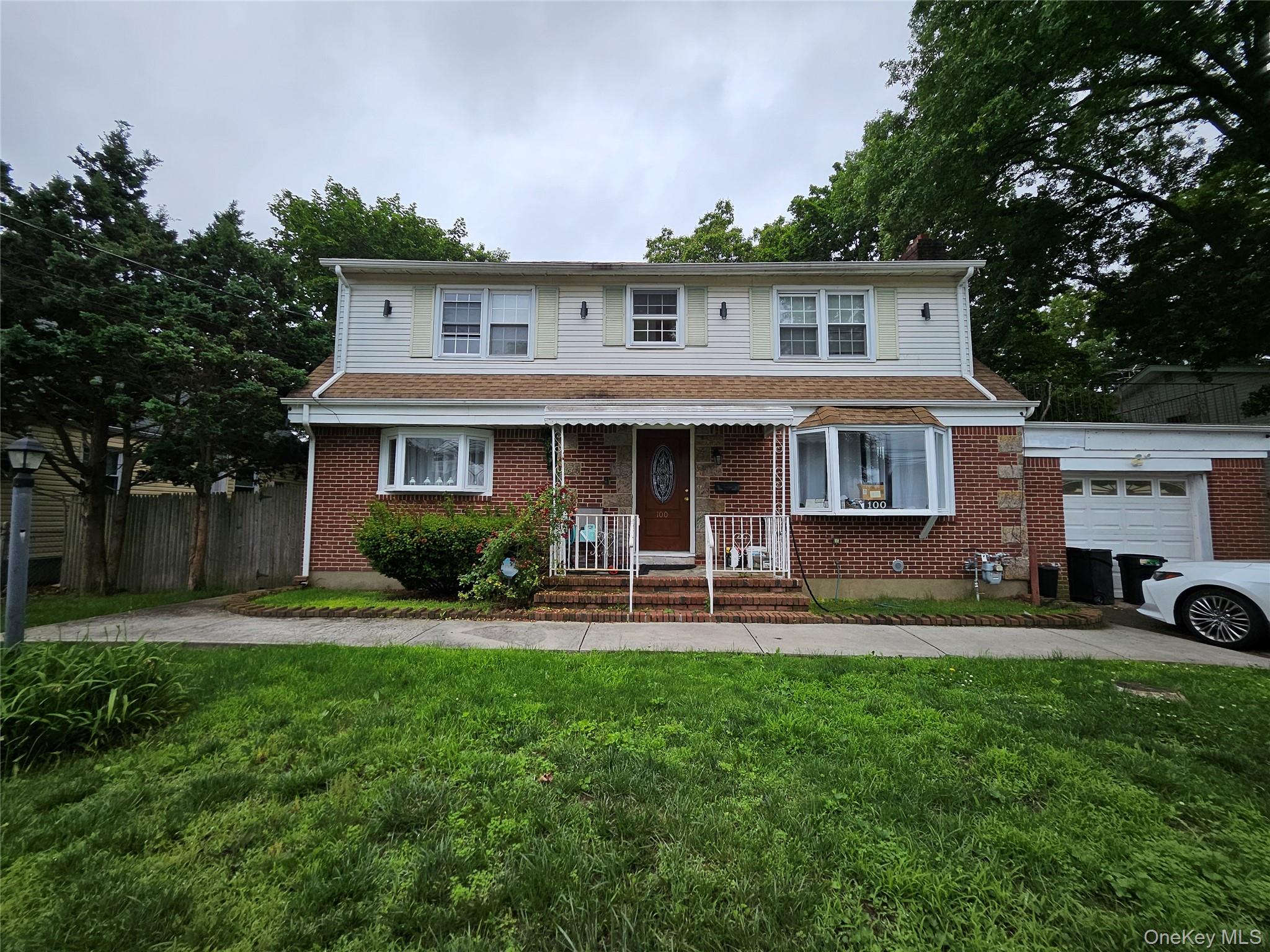 100 Glenmore Avenue, Hempstead, NY 11550