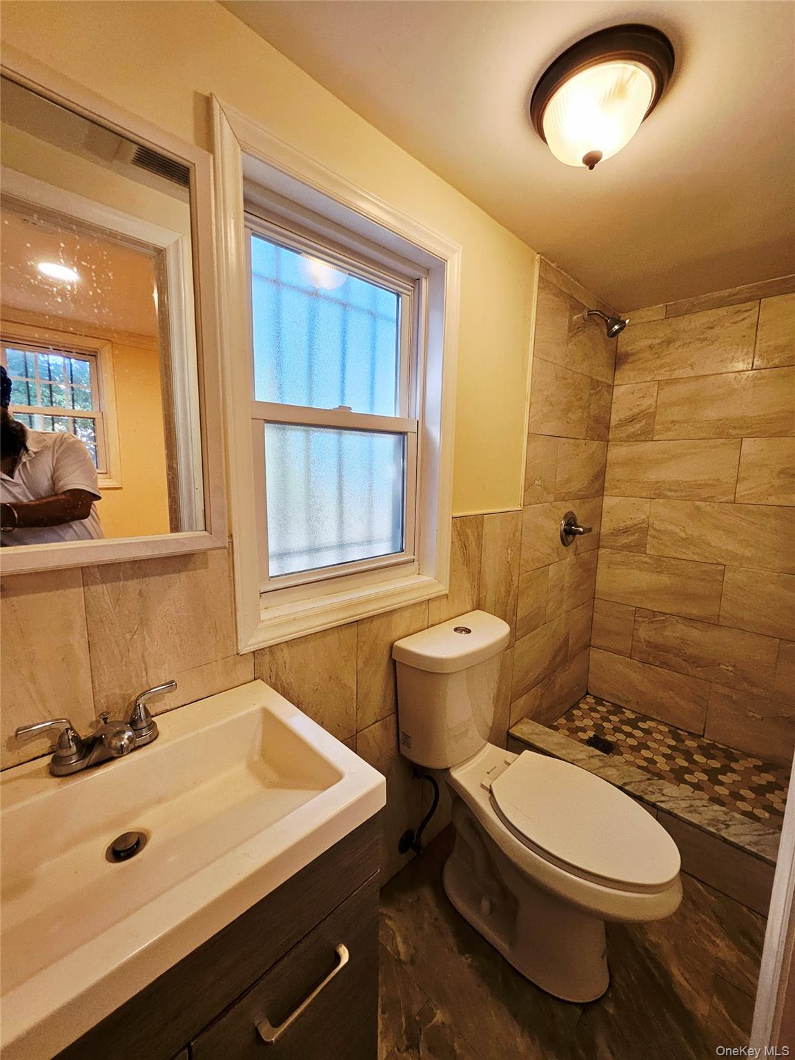 100 Glenmore Avenue, Hempstead, NY 11550