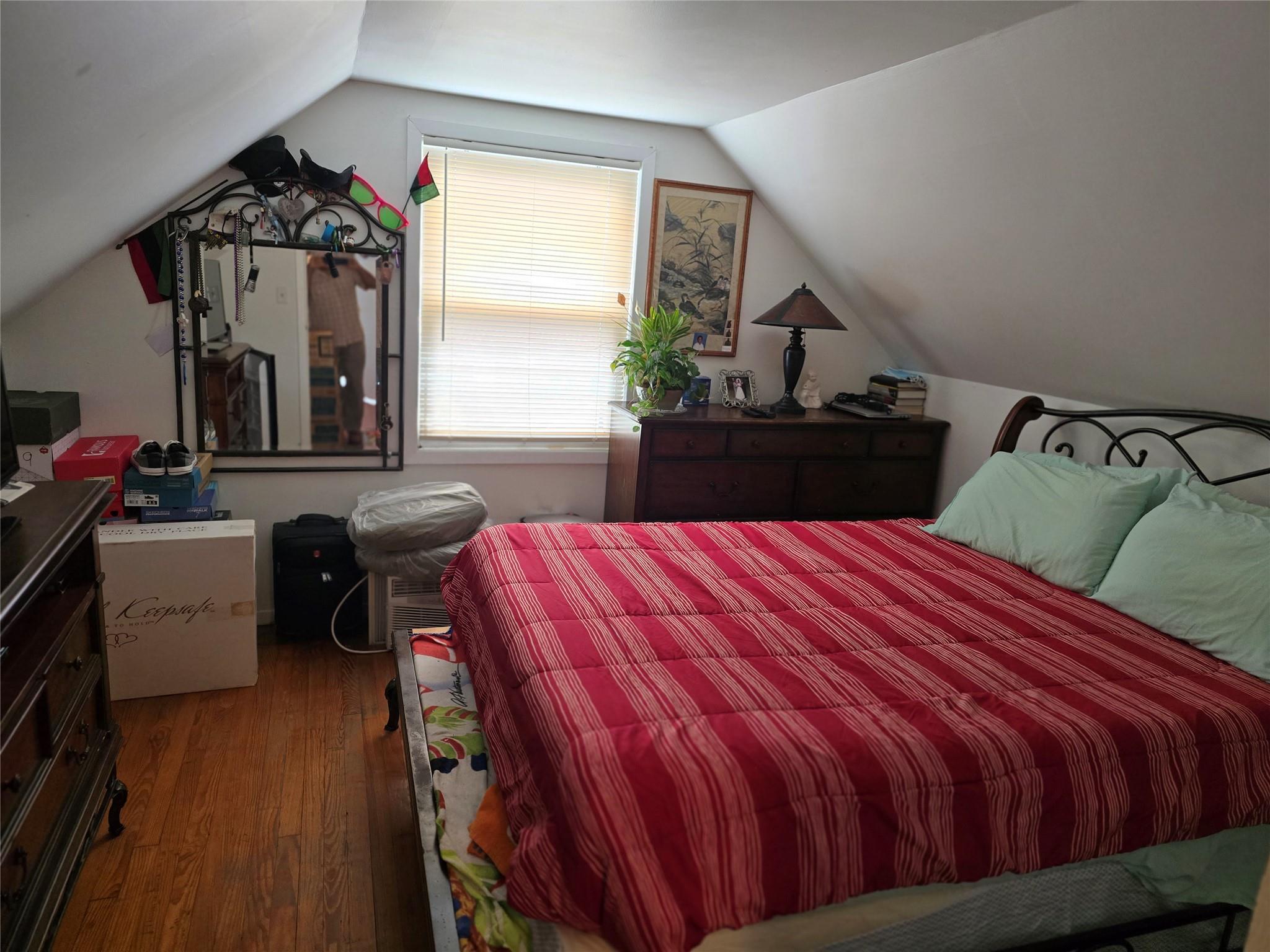 734 Dauntless Parkway, Elmont, NY 11003