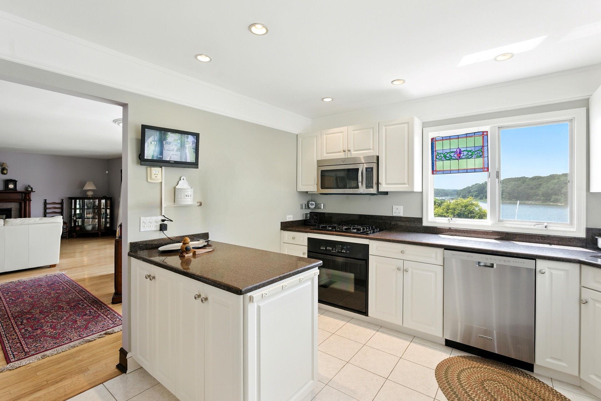 2005 Westview Drive, Mattituck, NY 11952