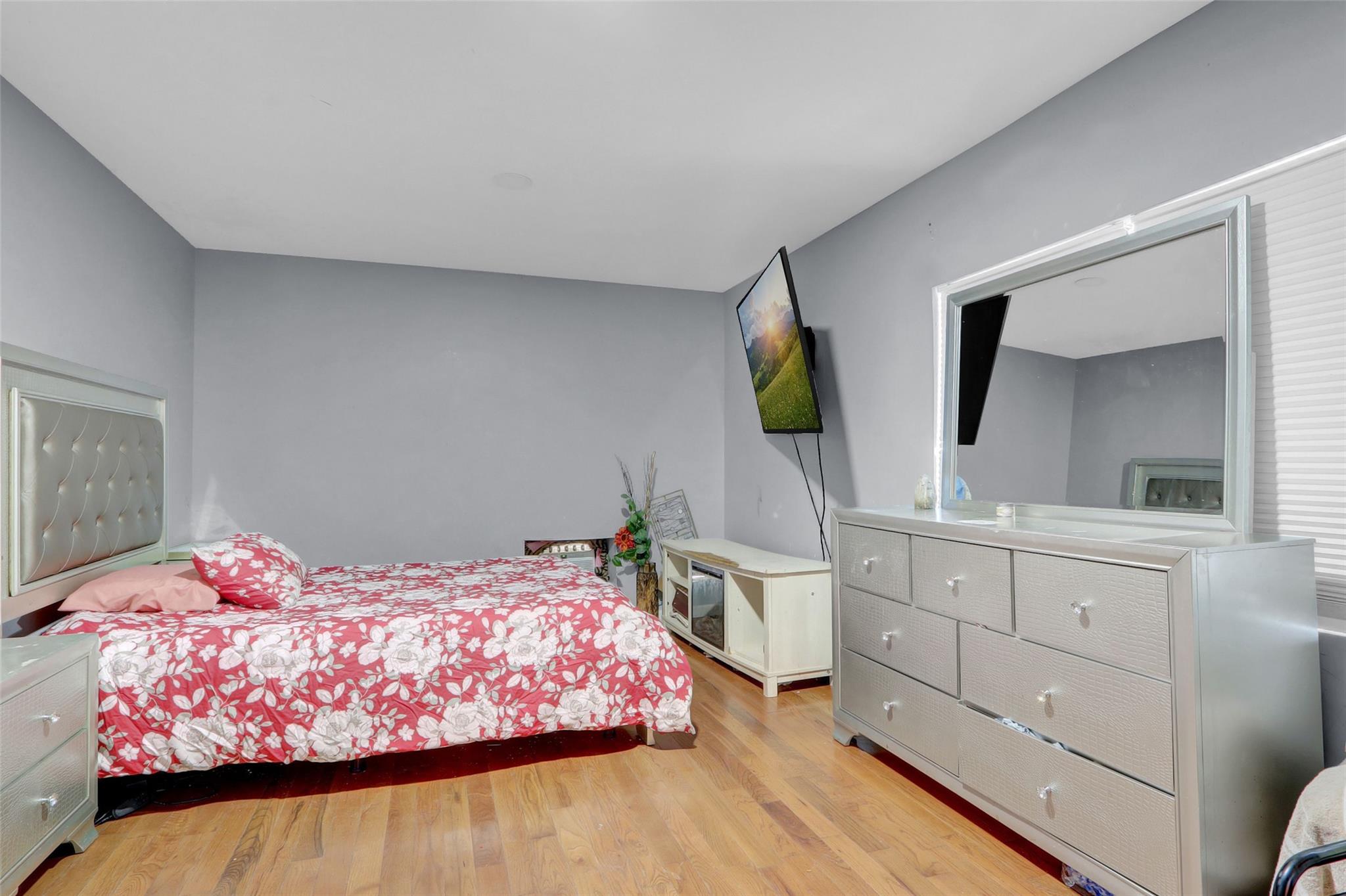 2697 Heather Avenue, Medford, NY 11763