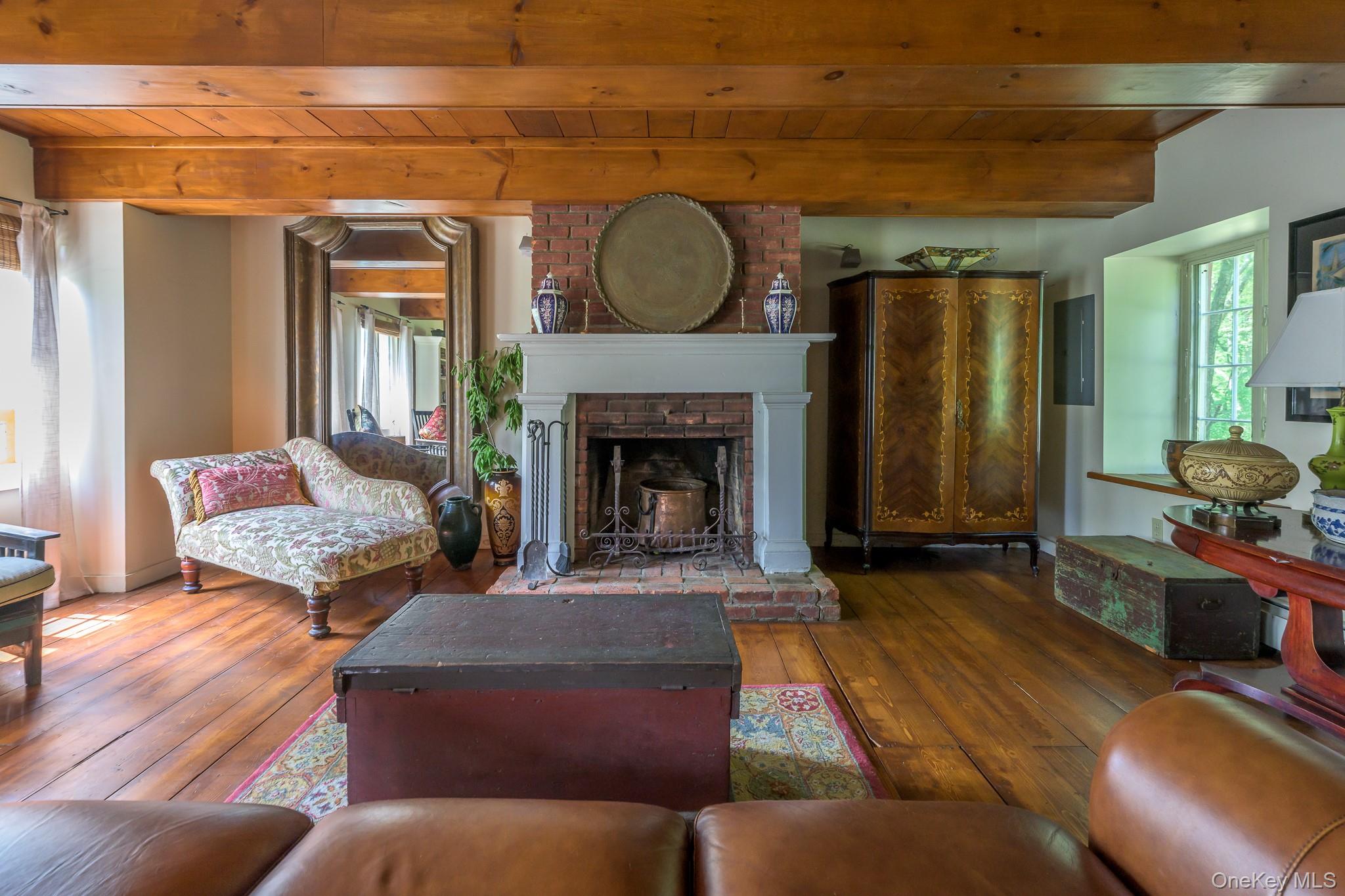 424 Bronck Mill Road, Coxsackie, NY 12192