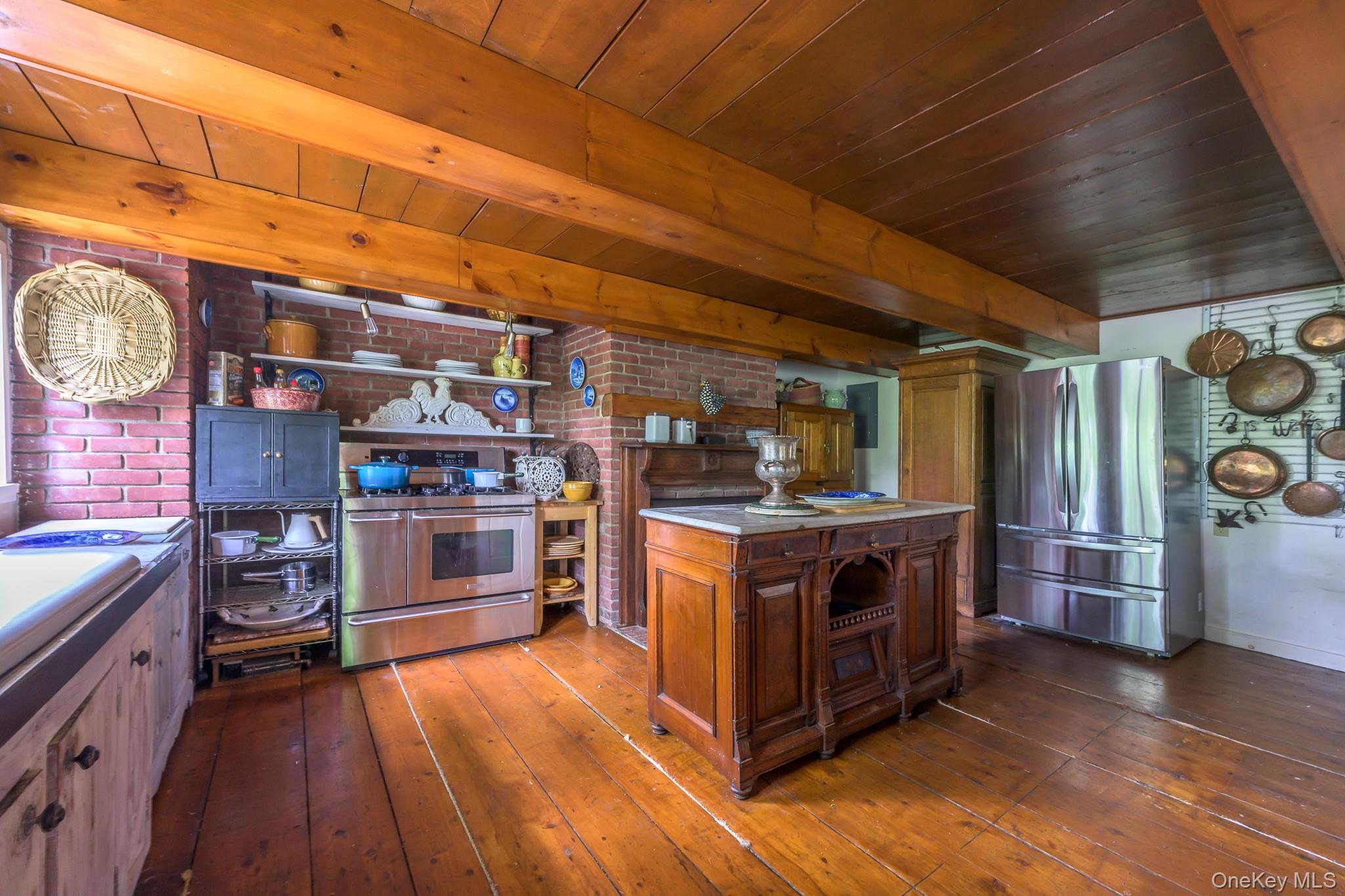 424 Bronck Mill Road, Coxsackie, NY 12192