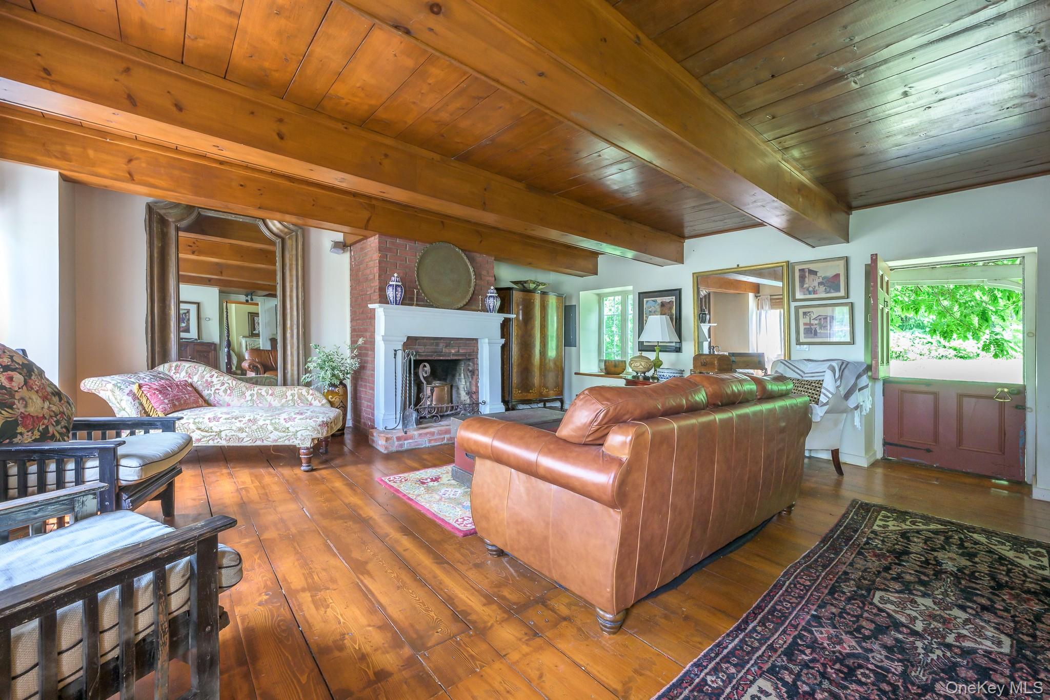 424 Bronck Mill Road, Coxsackie, NY 12192