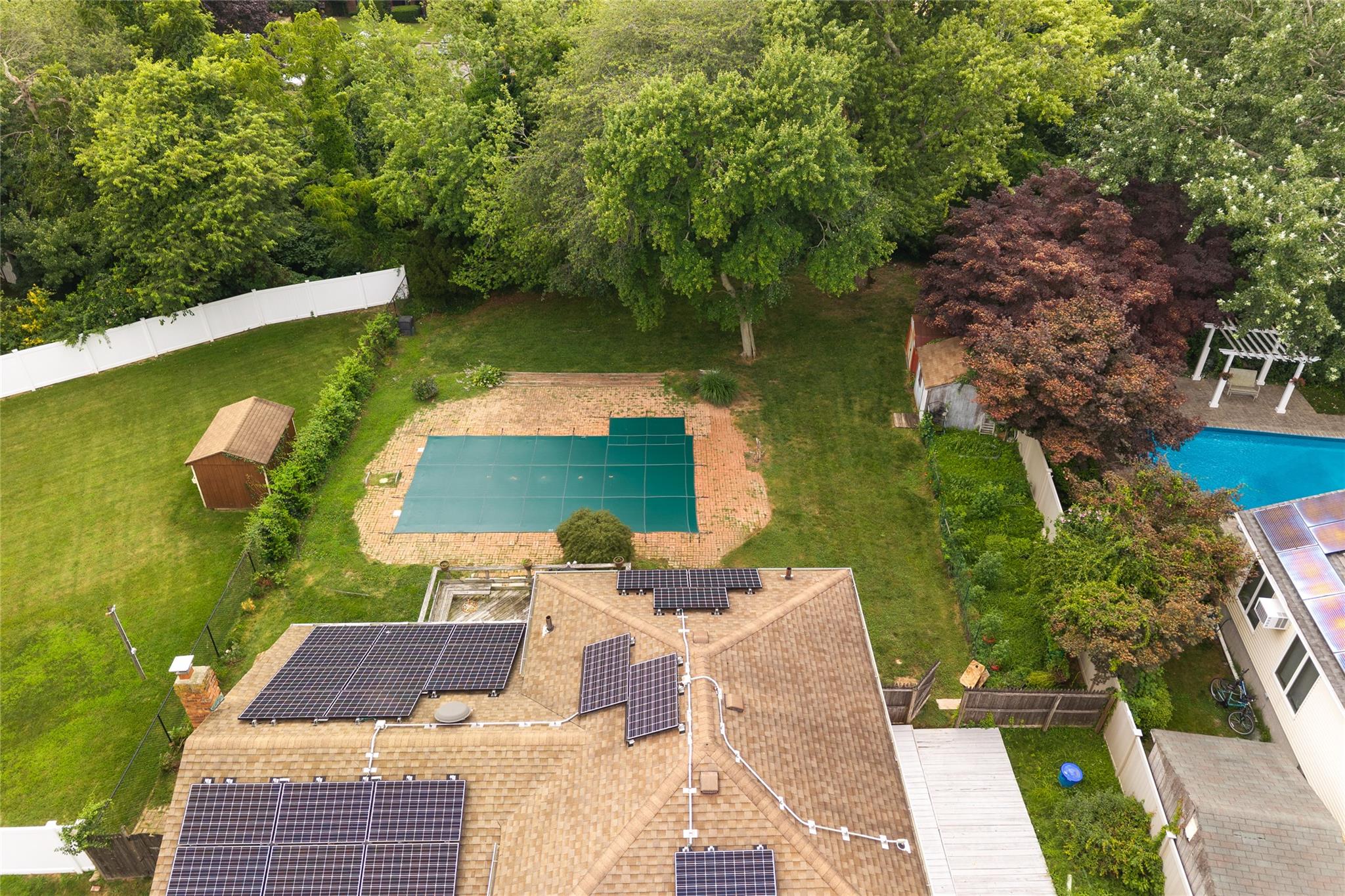 662 Interlaken Lane, North Babylon, NY 11703