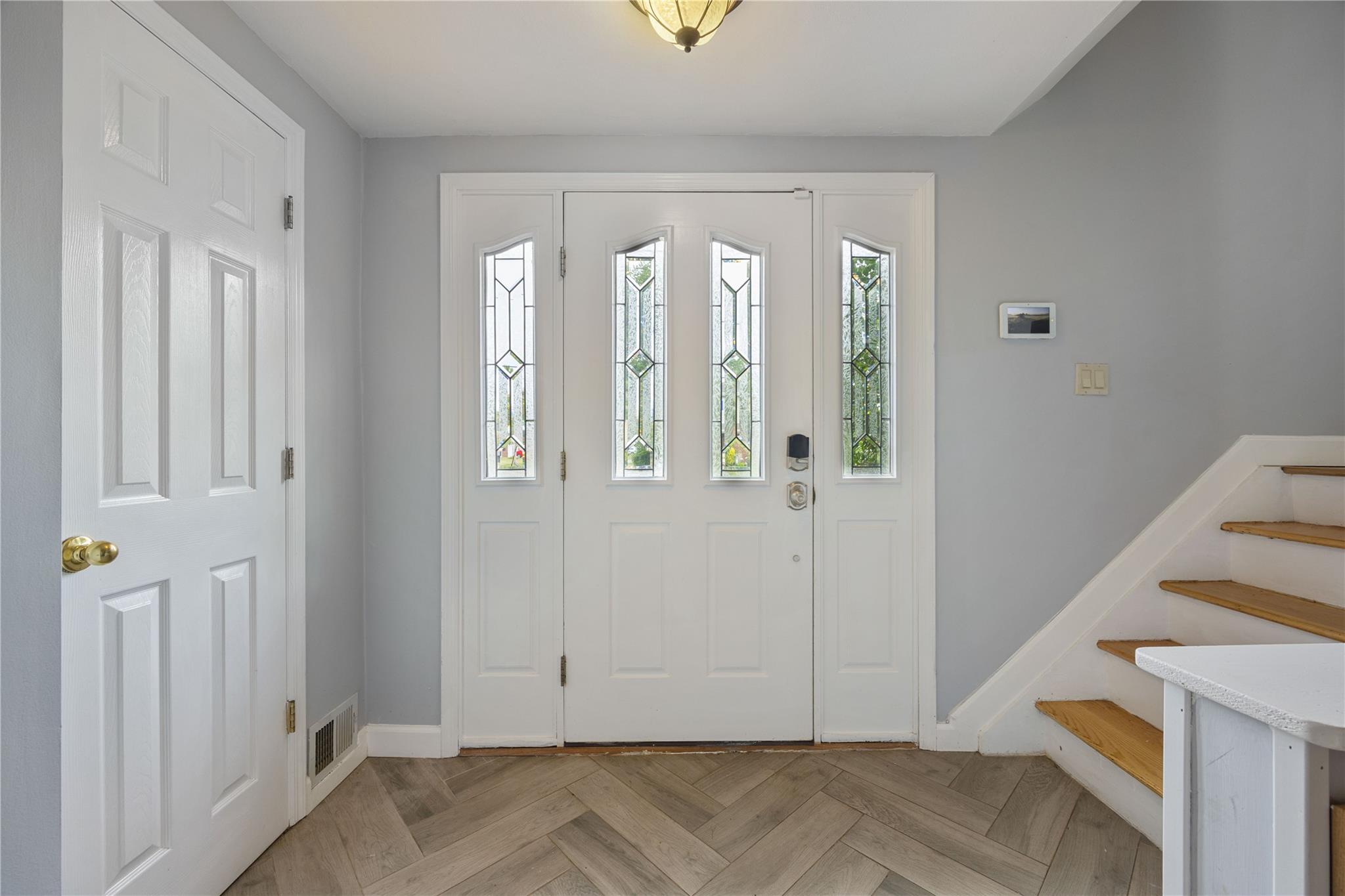 662 Interlaken Lane, North Babylon, NY 11703