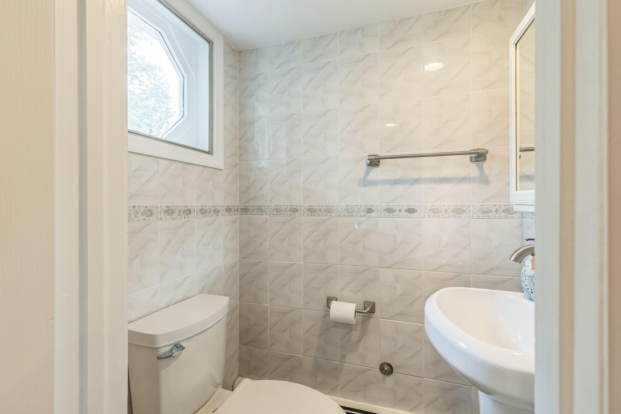 21 Tulipwood Drive, Commack, NY 11725