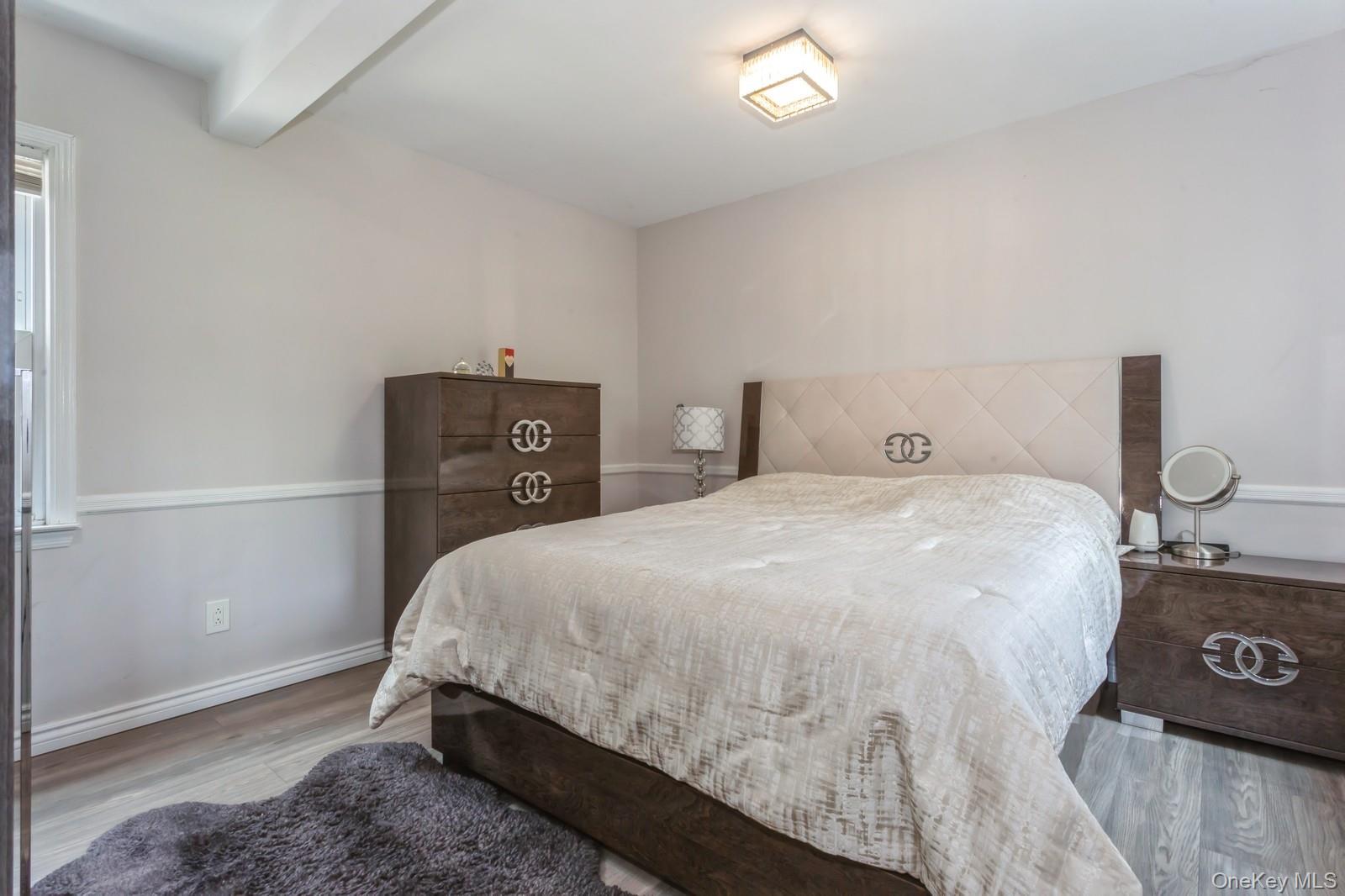 1 Howland Road, East Rockaway, NY 11518